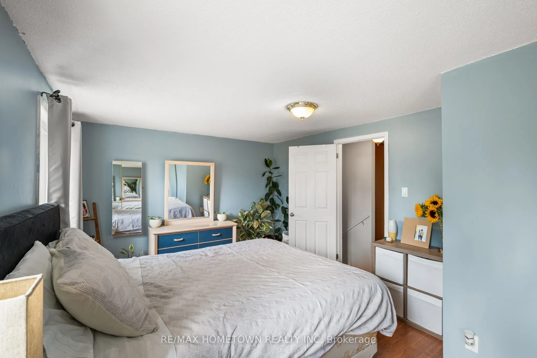 8B Sonnet Crescent, #54