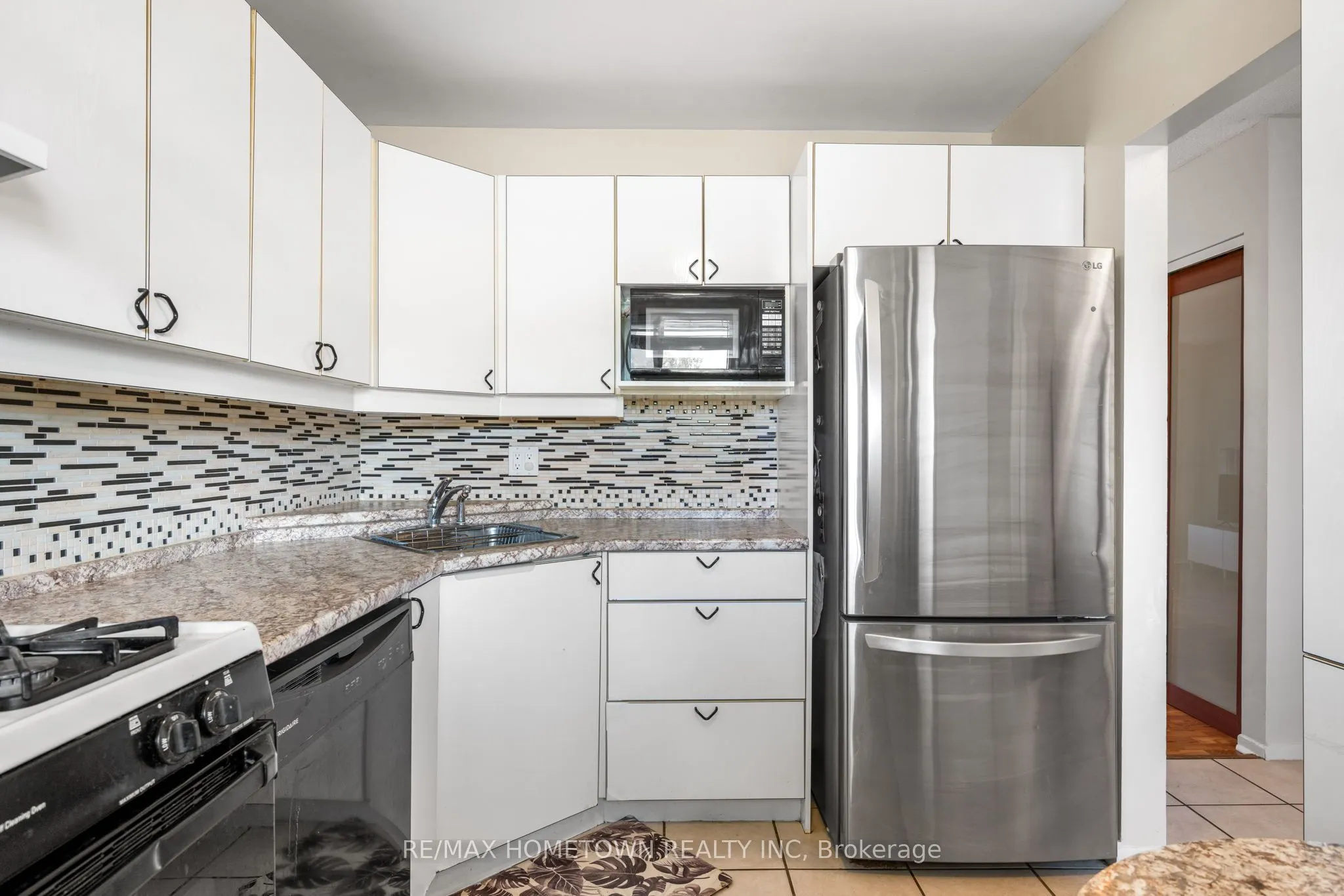 8B Sonnet Crescent, #54
