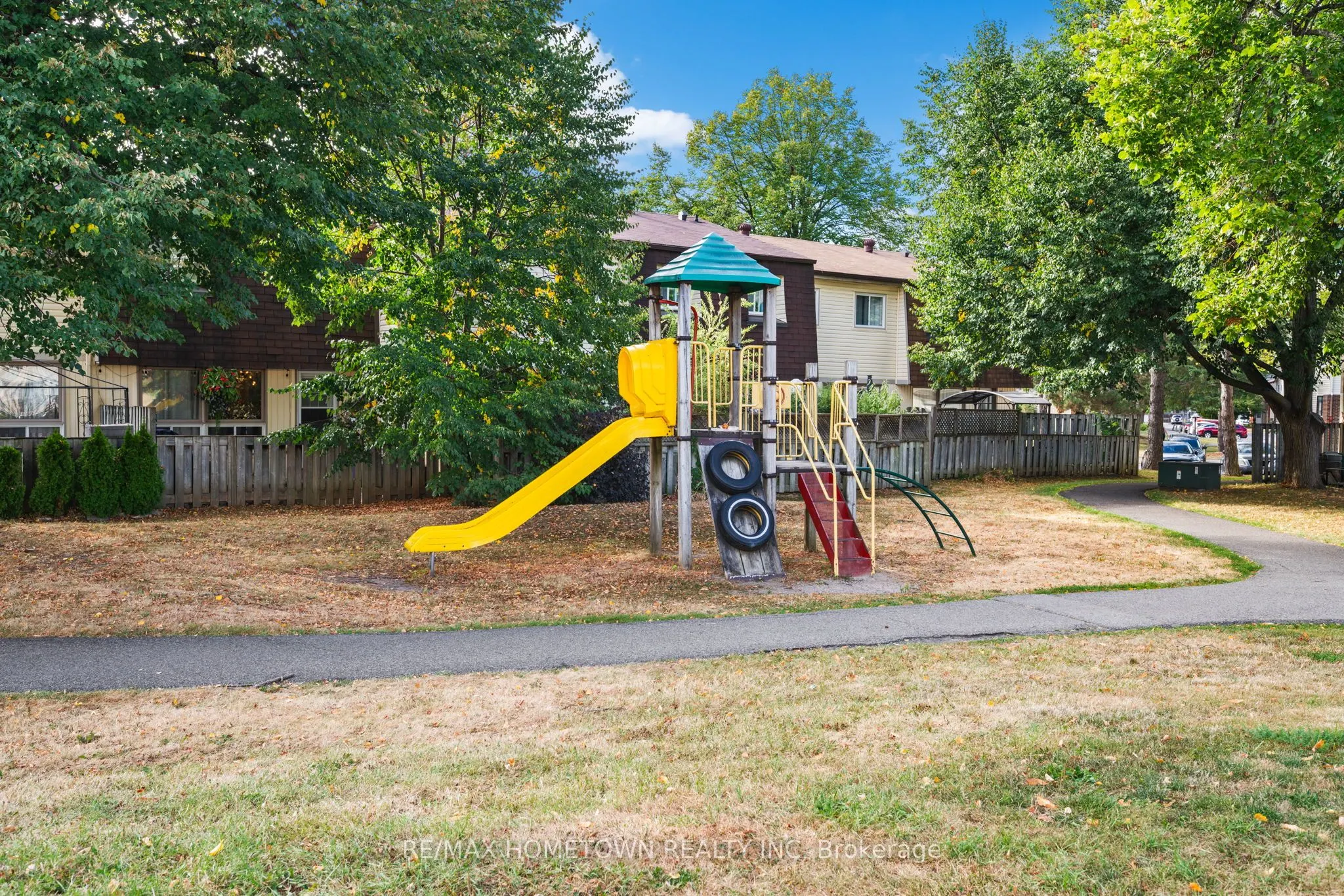 8B Sonnet Crescent, #54