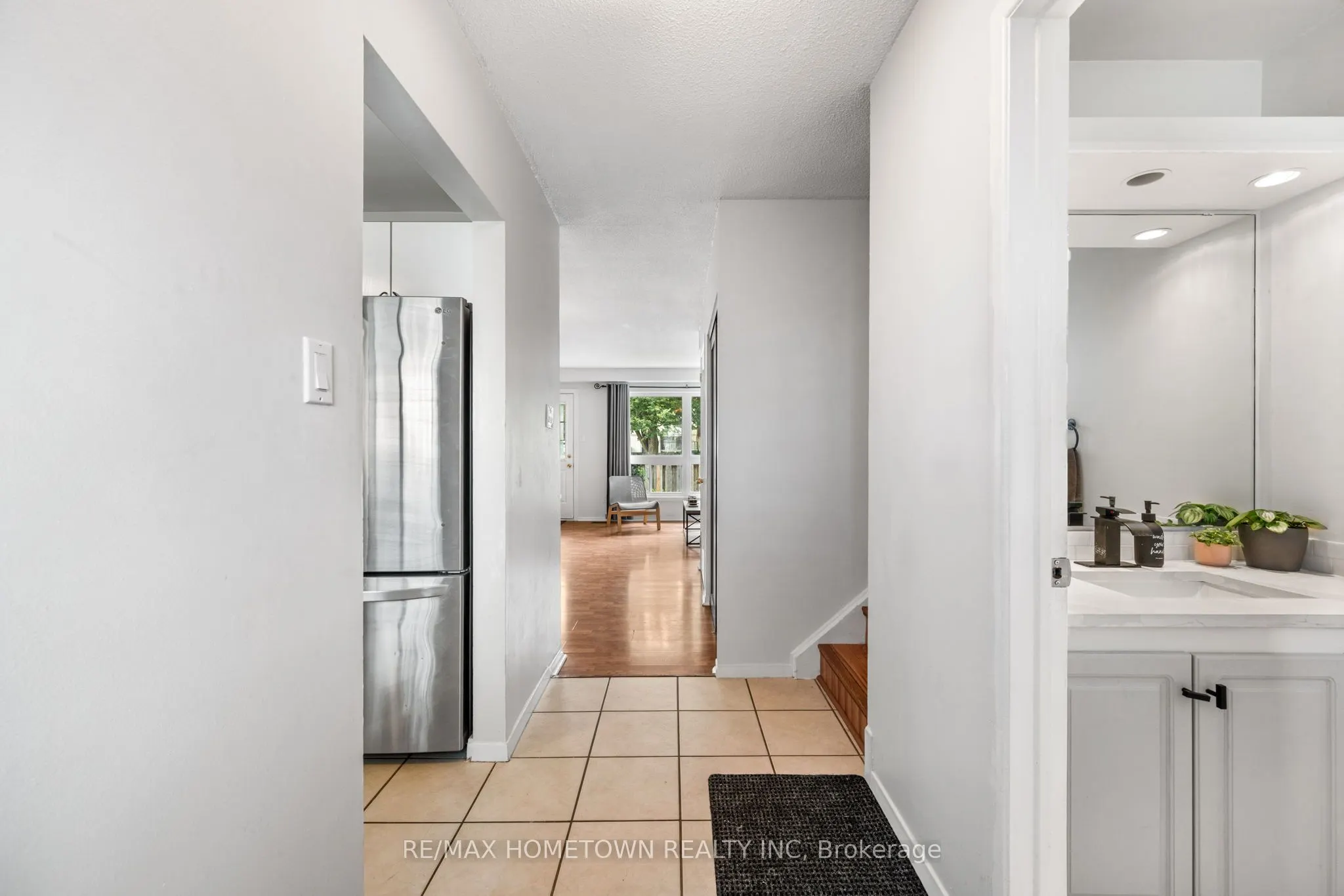 8B Sonnet Crescent, #54