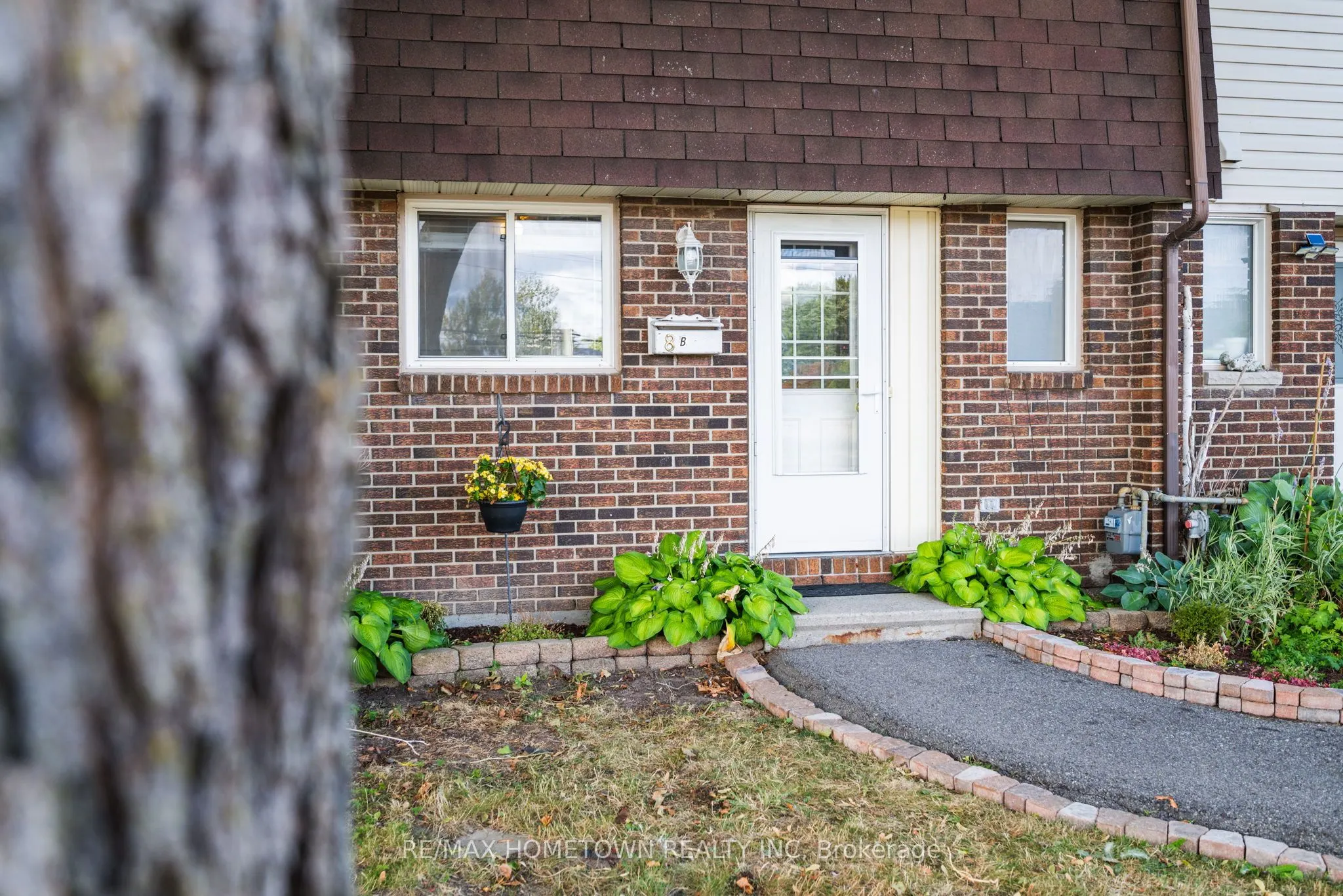 8B Sonnet Crescent, #54