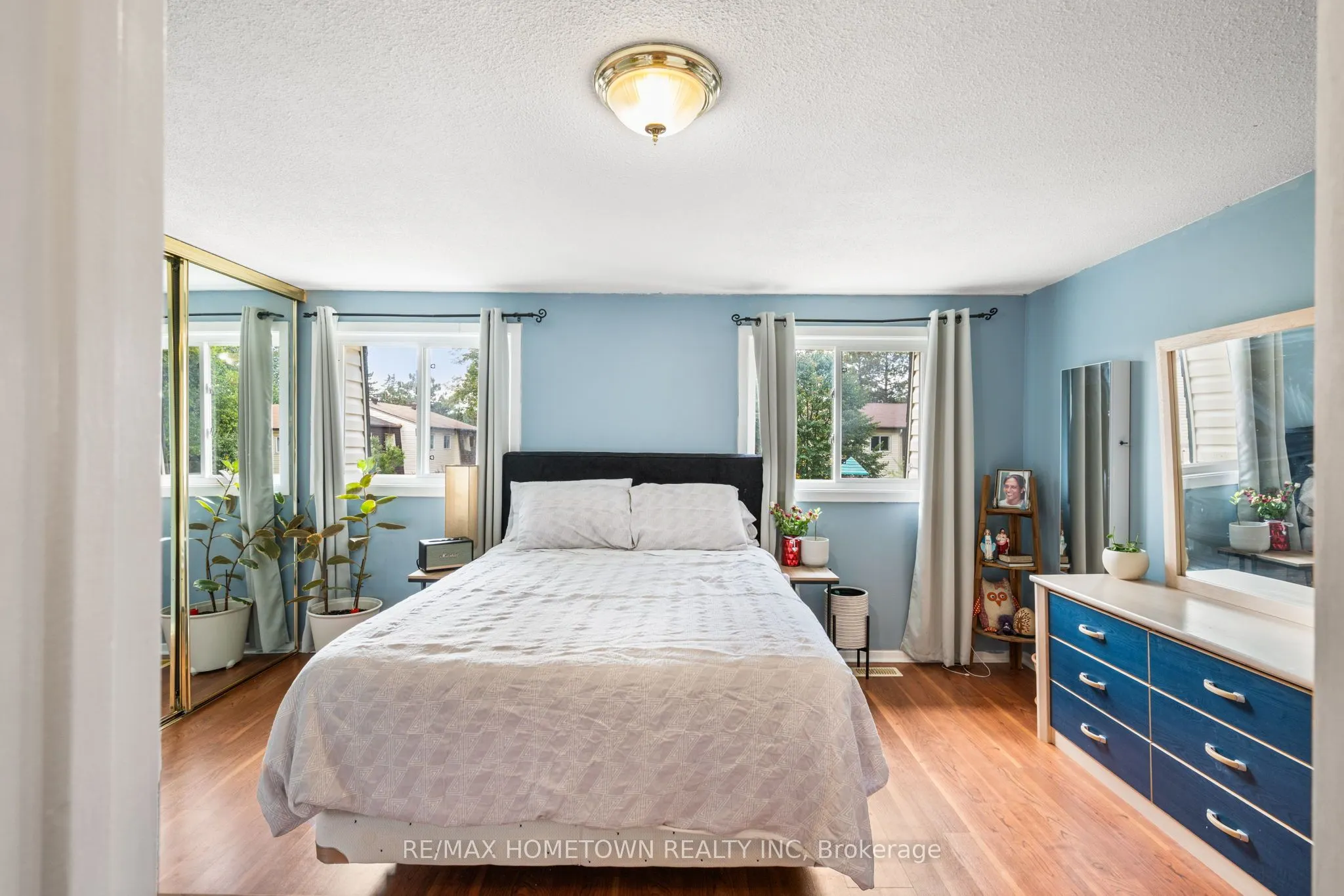 8B Sonnet Crescent, #54