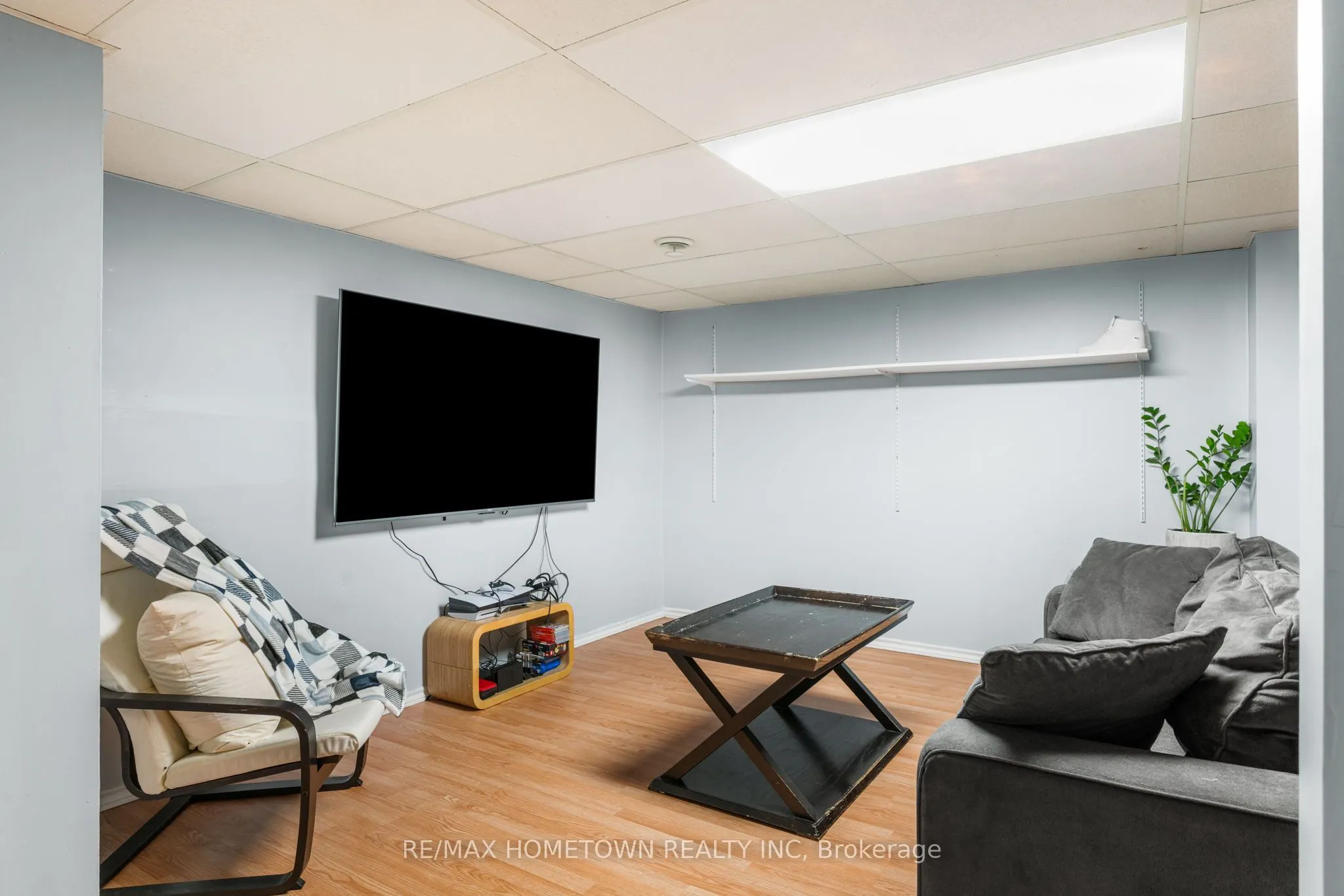 8B Sonnet Crescent, #54