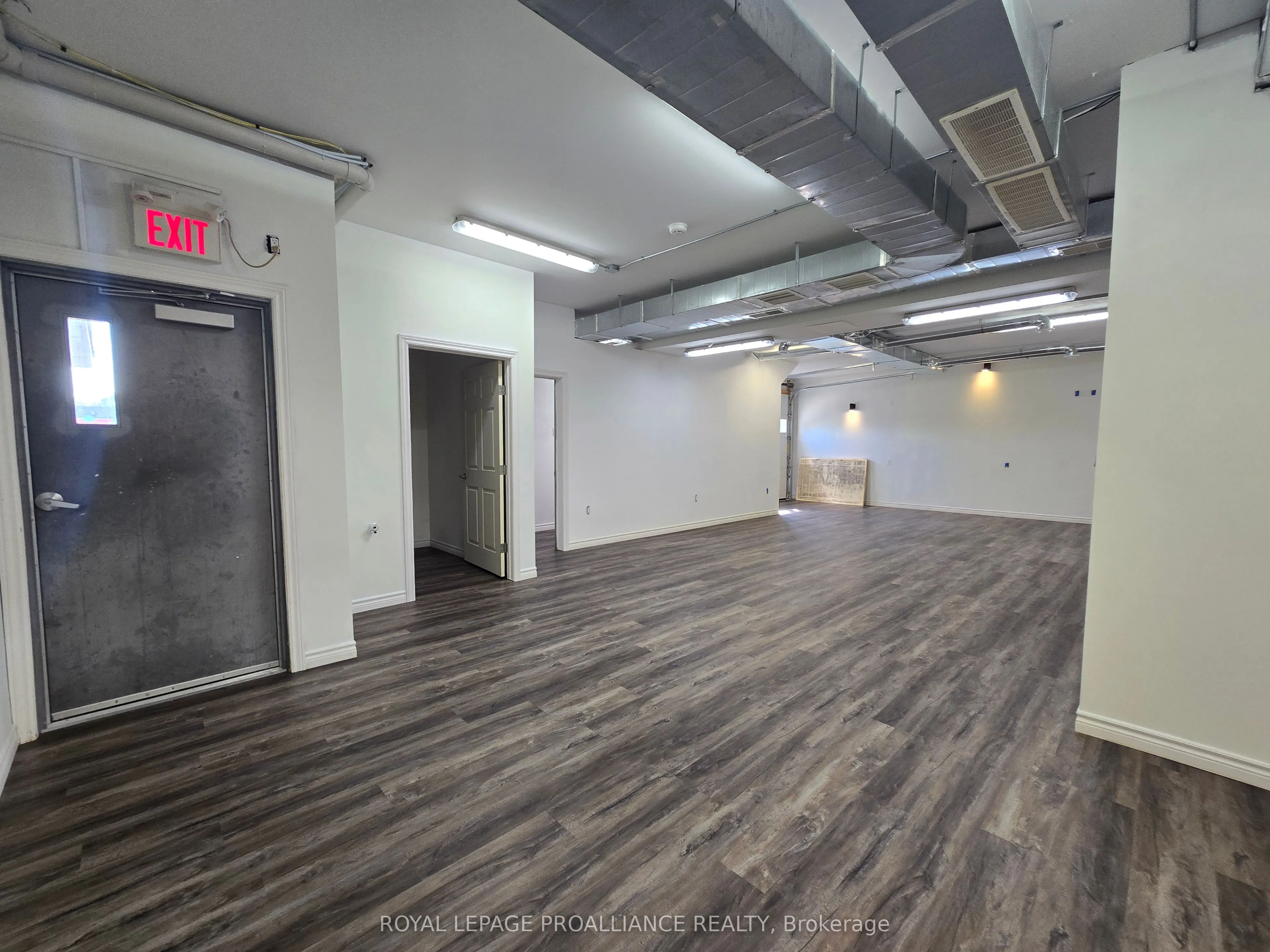 287 Dundas Street E, #3