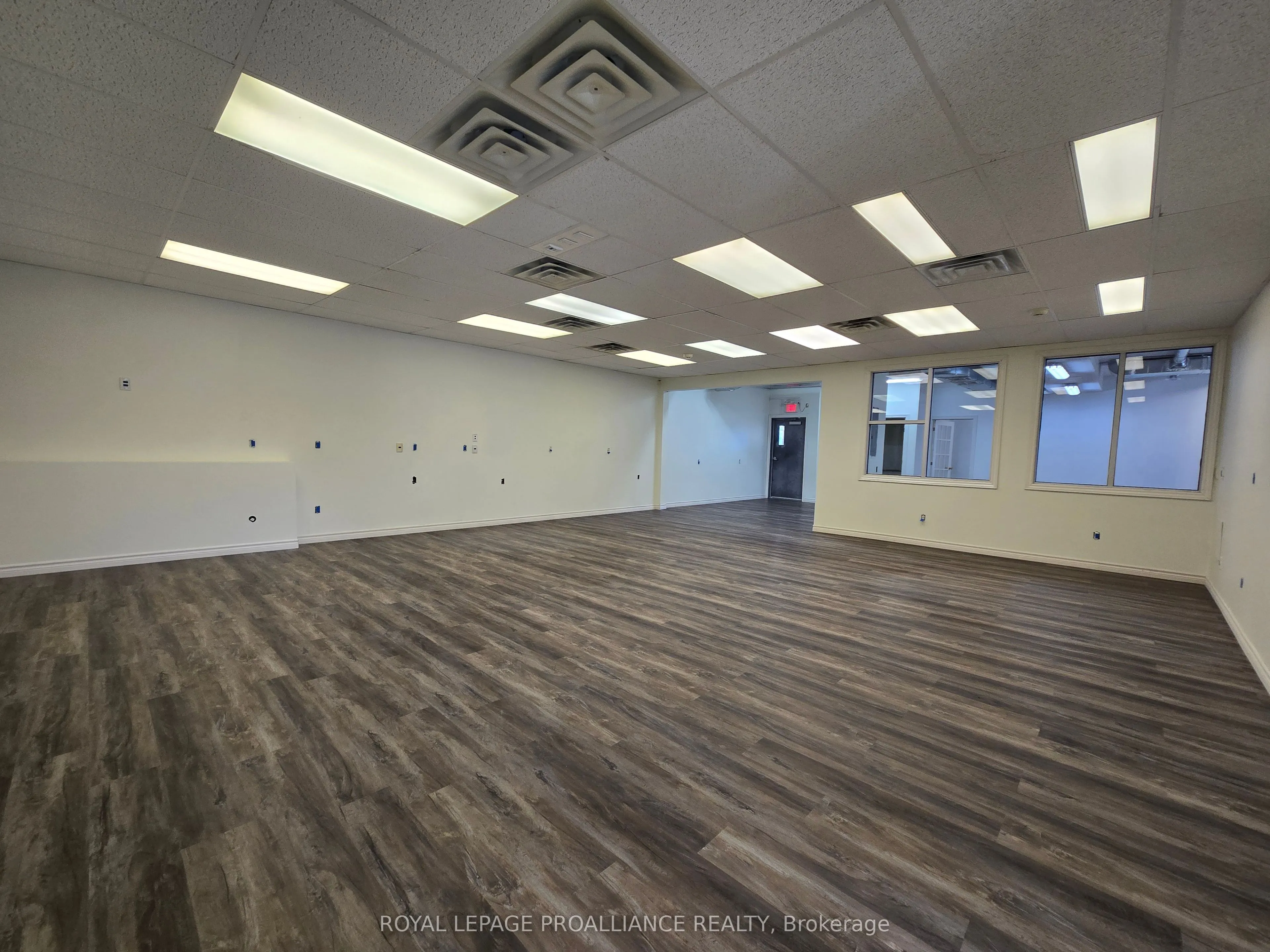 287 Dundas Street E, #3