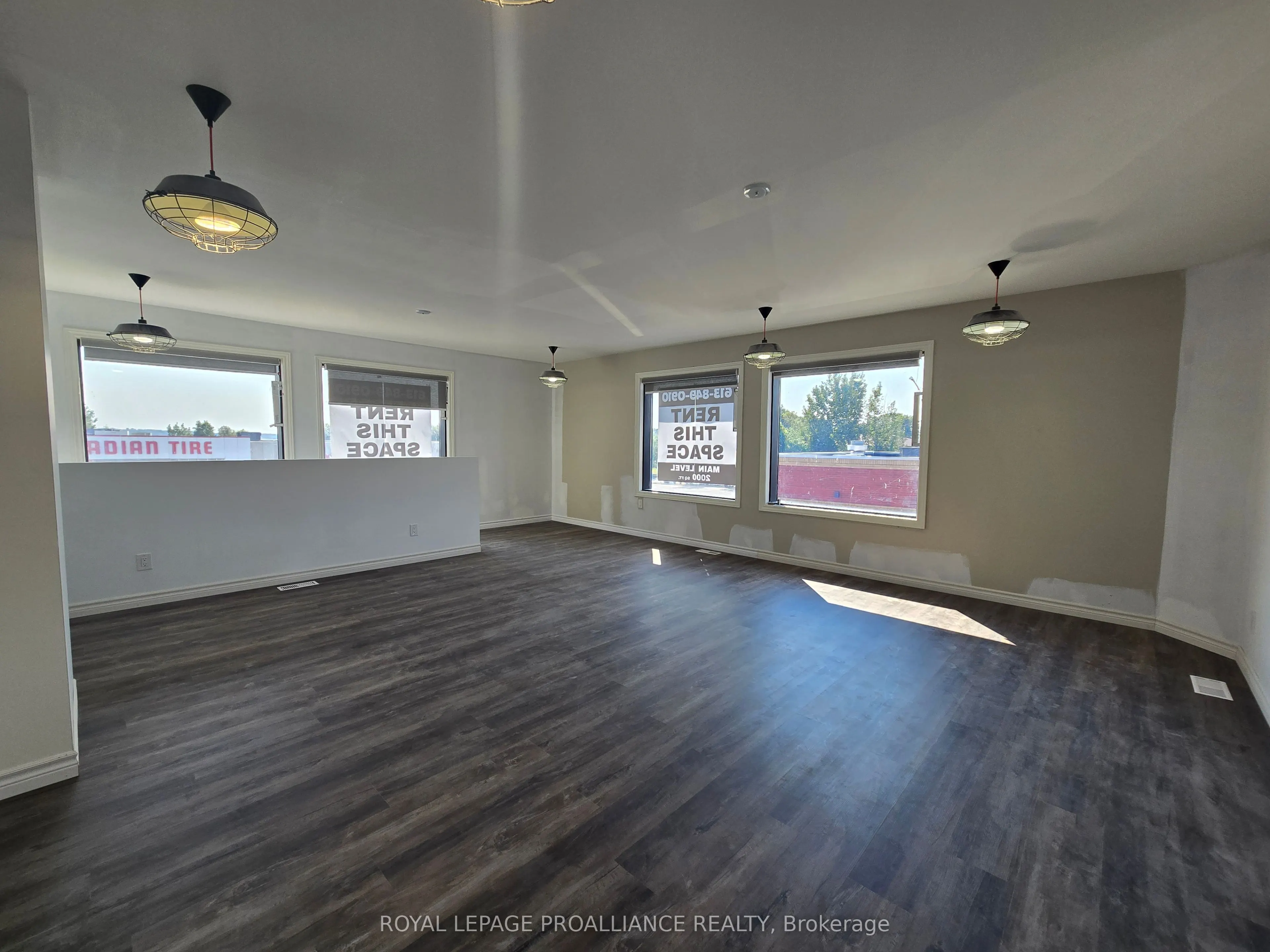 287 Dundas Street E, #3