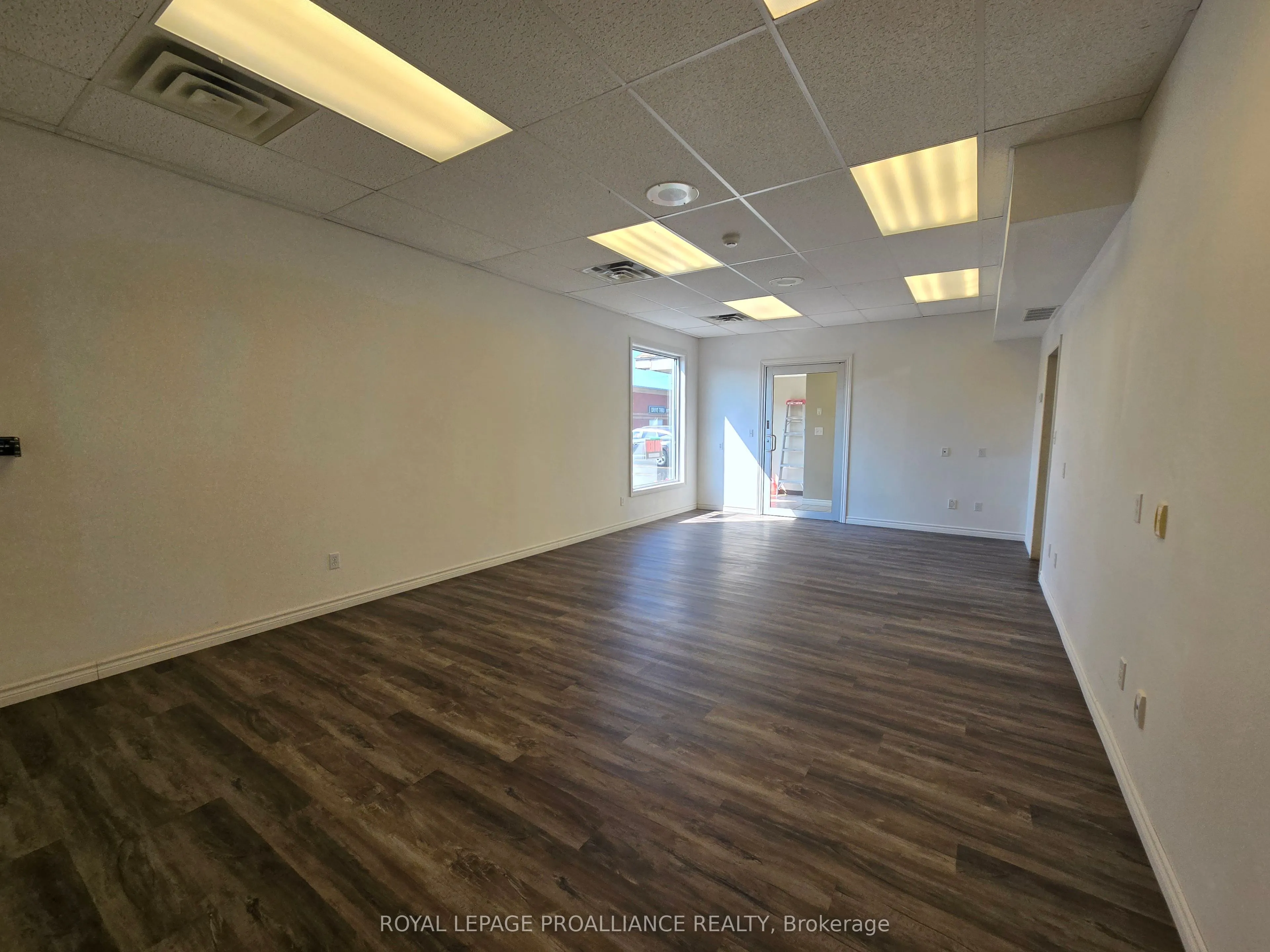 287 Dundas Street E, #3