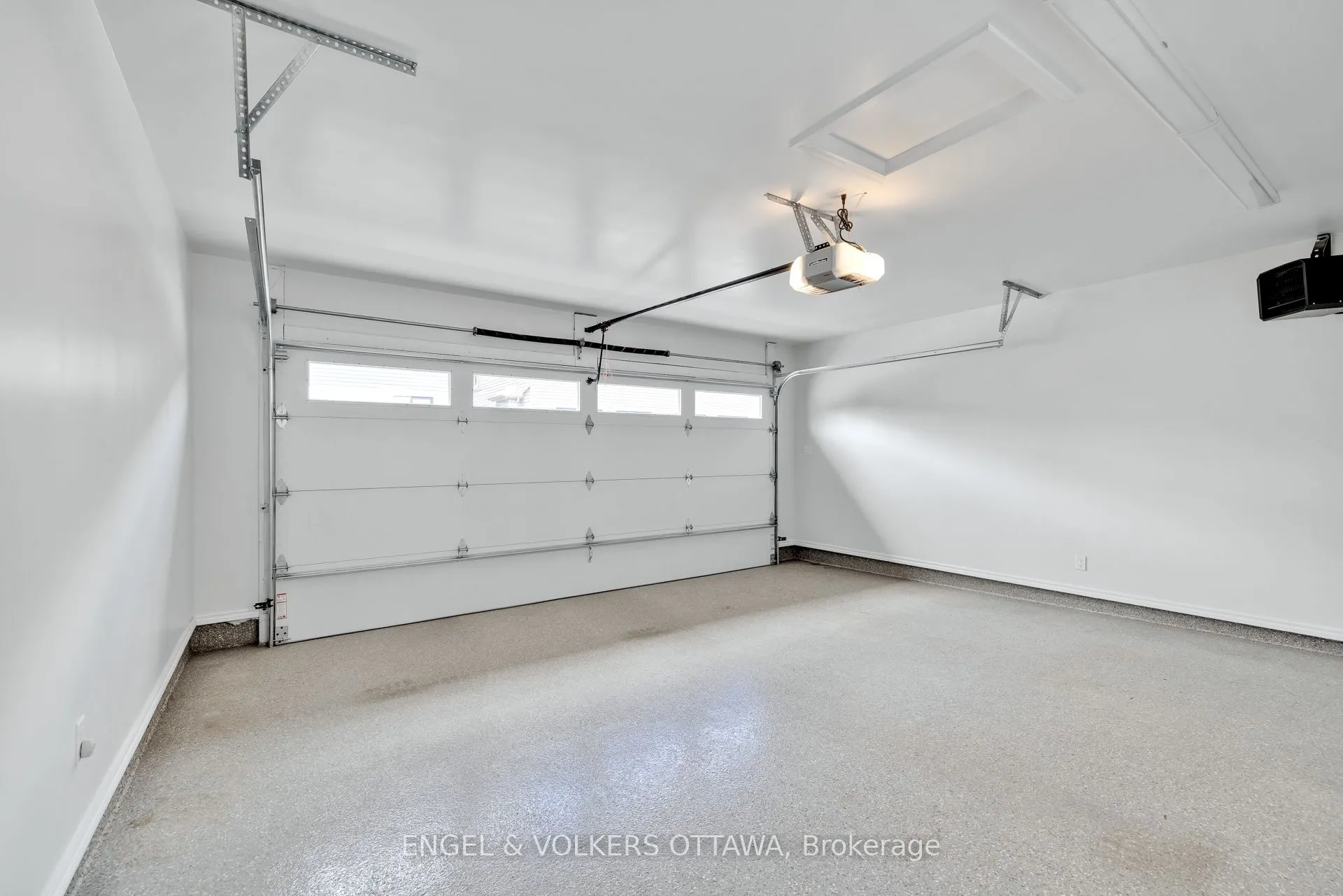 624 Mikinak Road