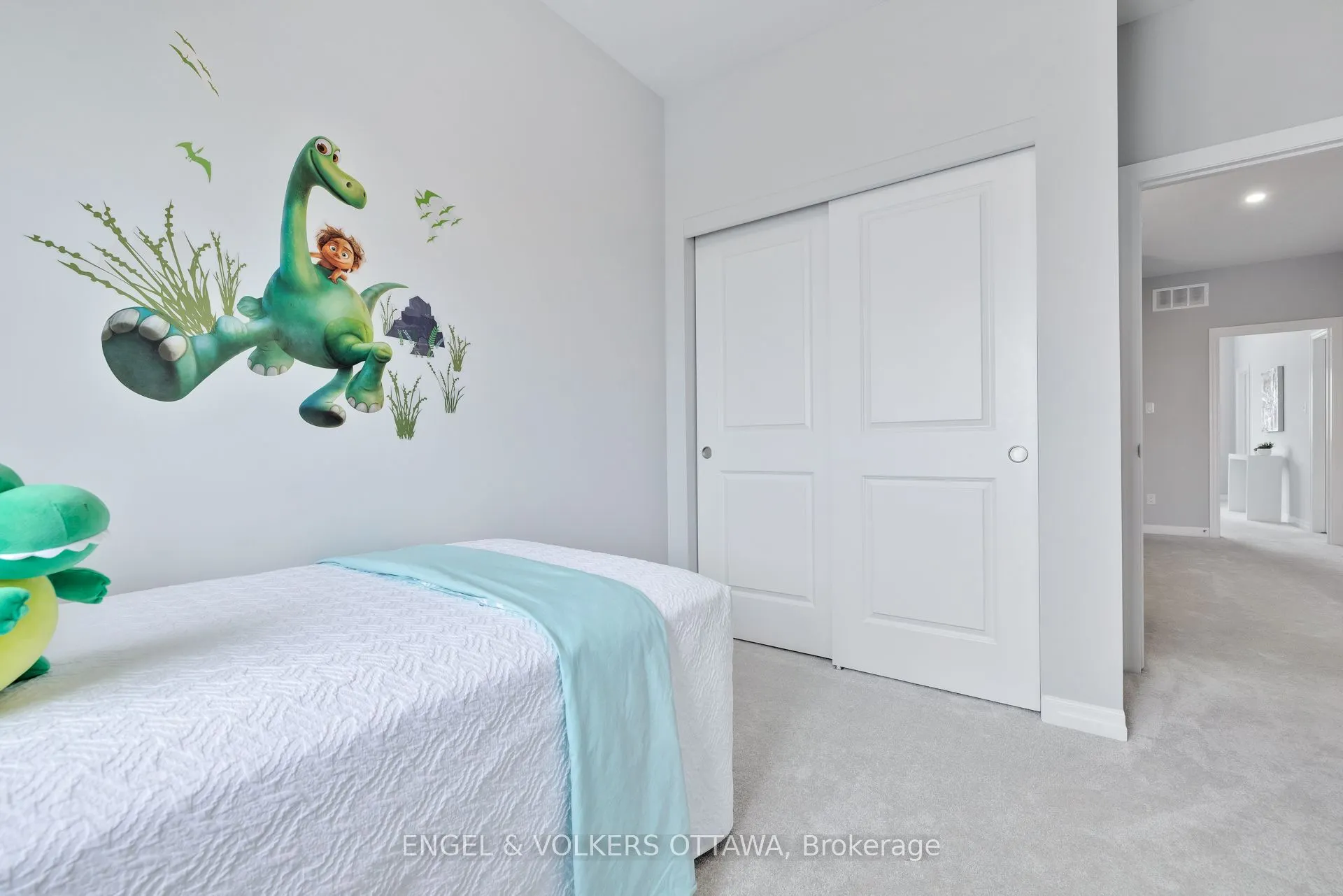 624 Mikinak Road