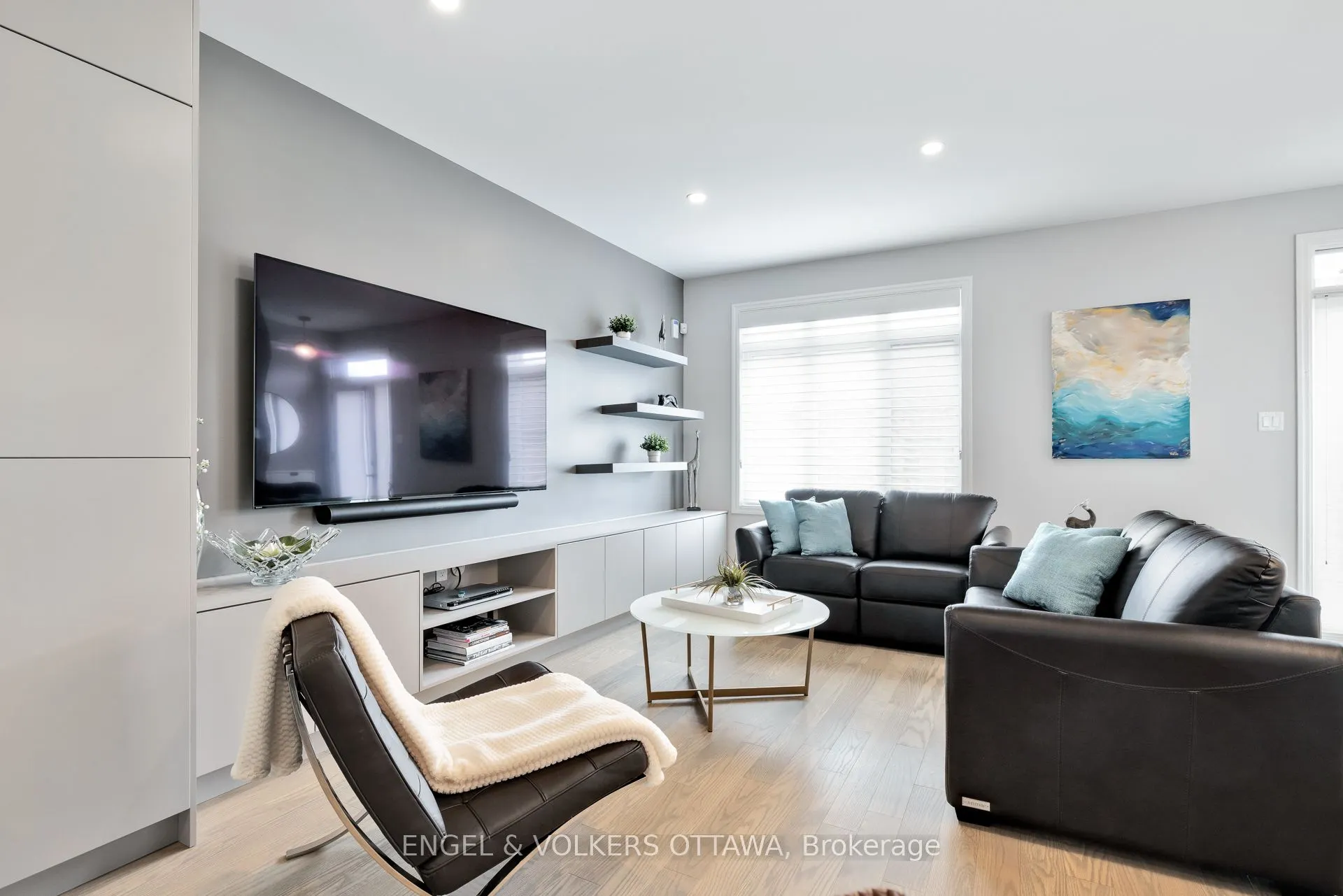 624 Mikinak Road