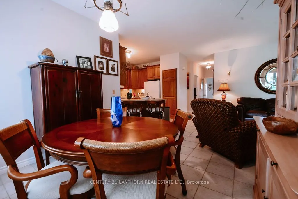 82 Livingwood Crescent