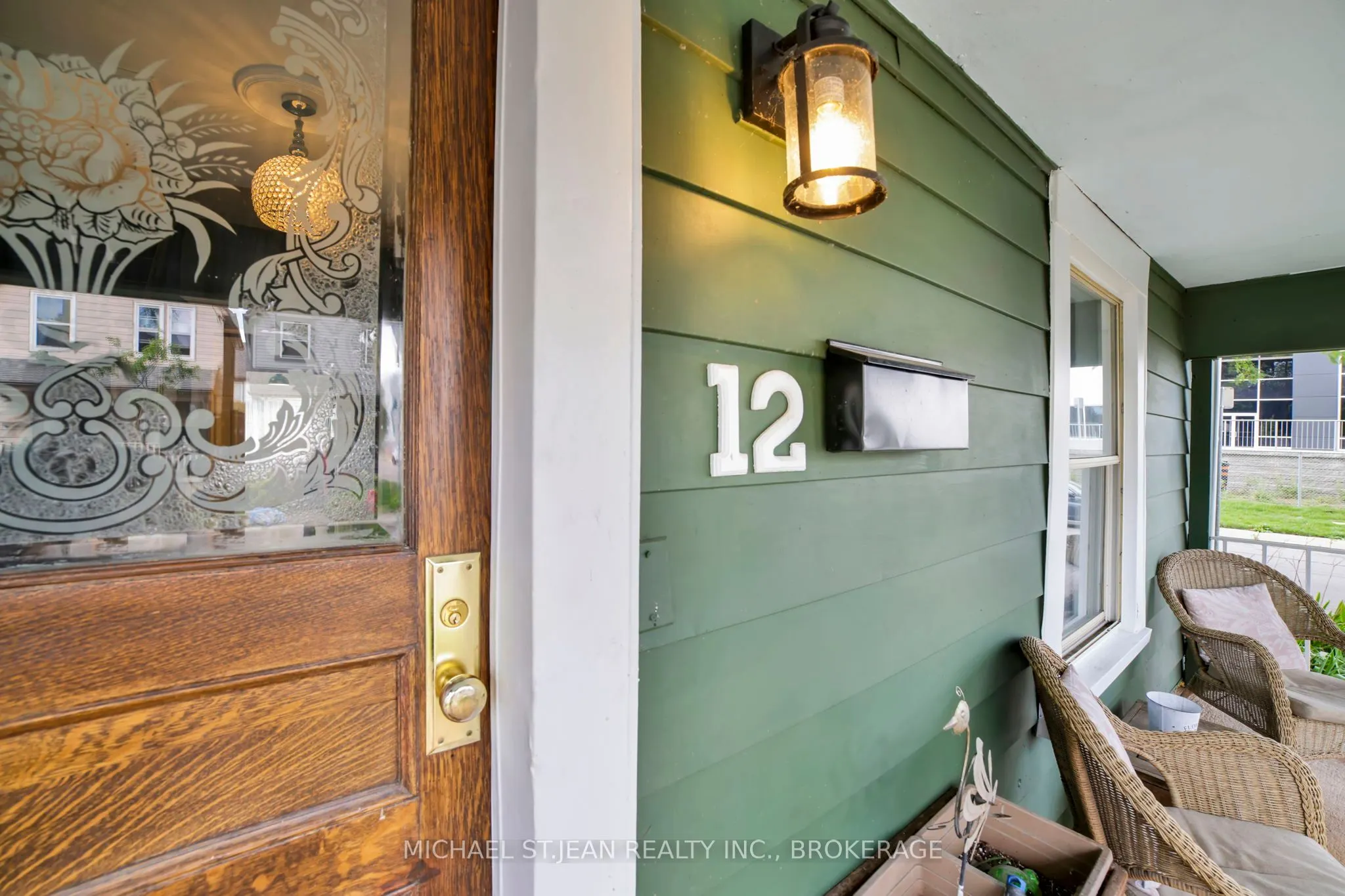 12 Francis Street