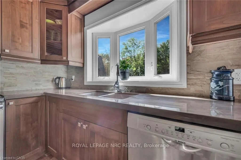 352 Moulton-Aiken Road