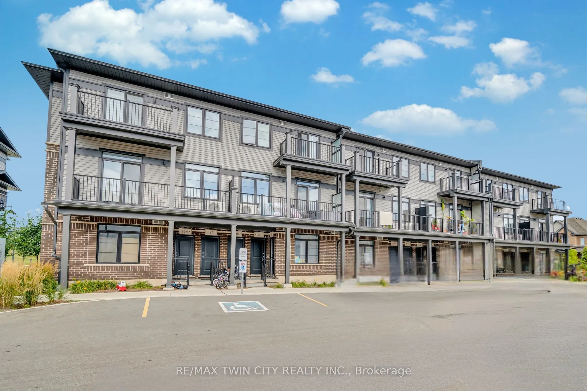 186 Wheat Lane, #93