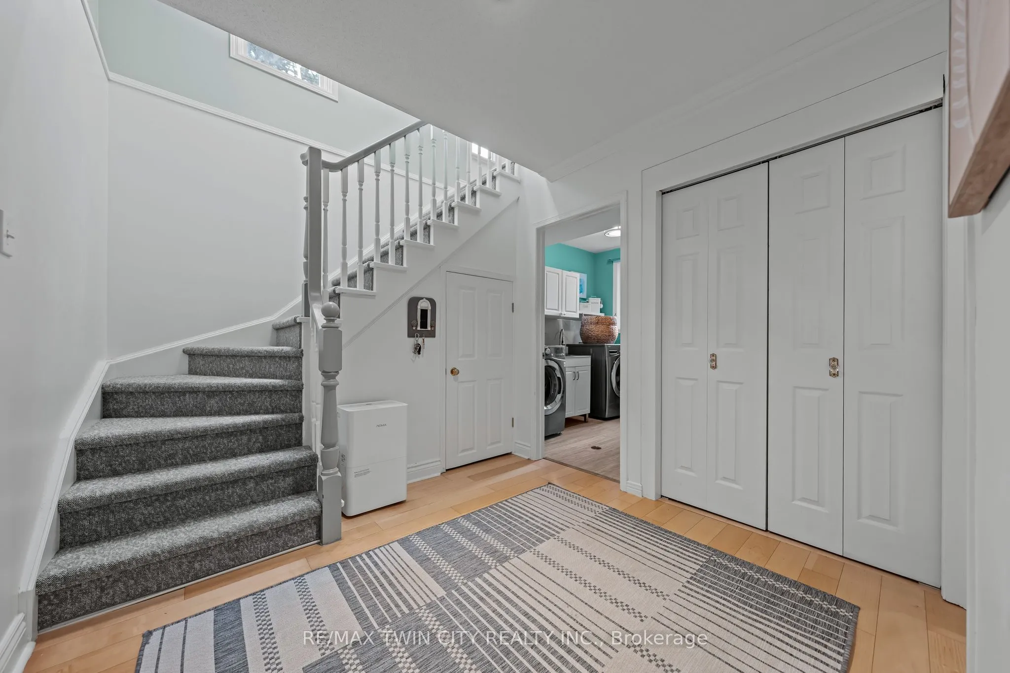 341 George Street N, #4