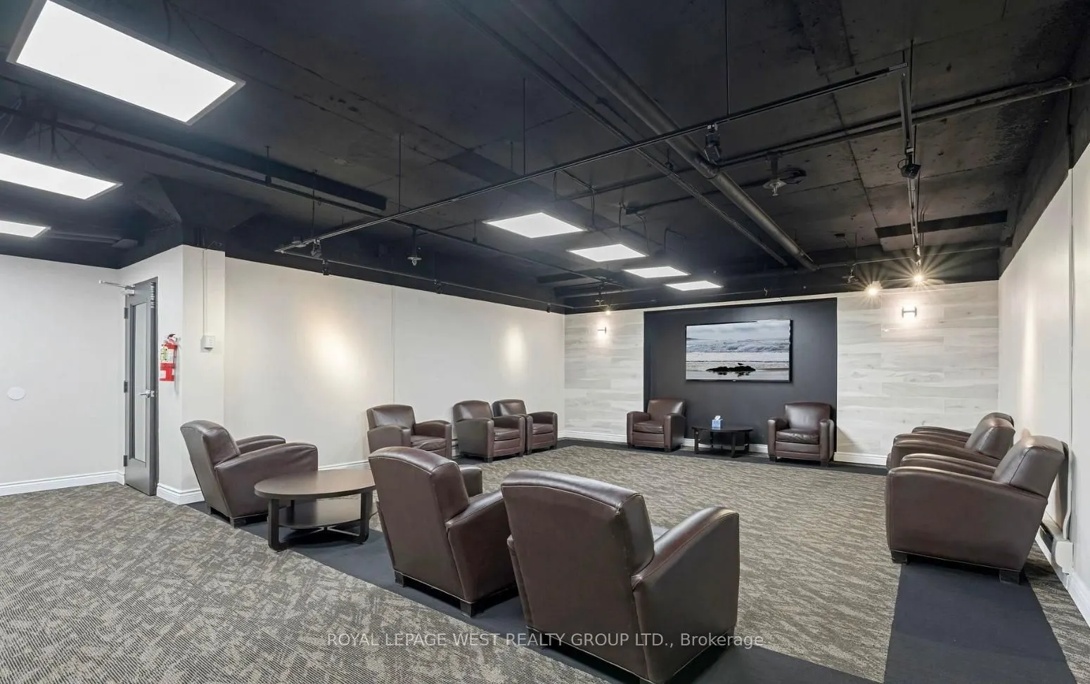 150 Charlton Avenue E, #1801