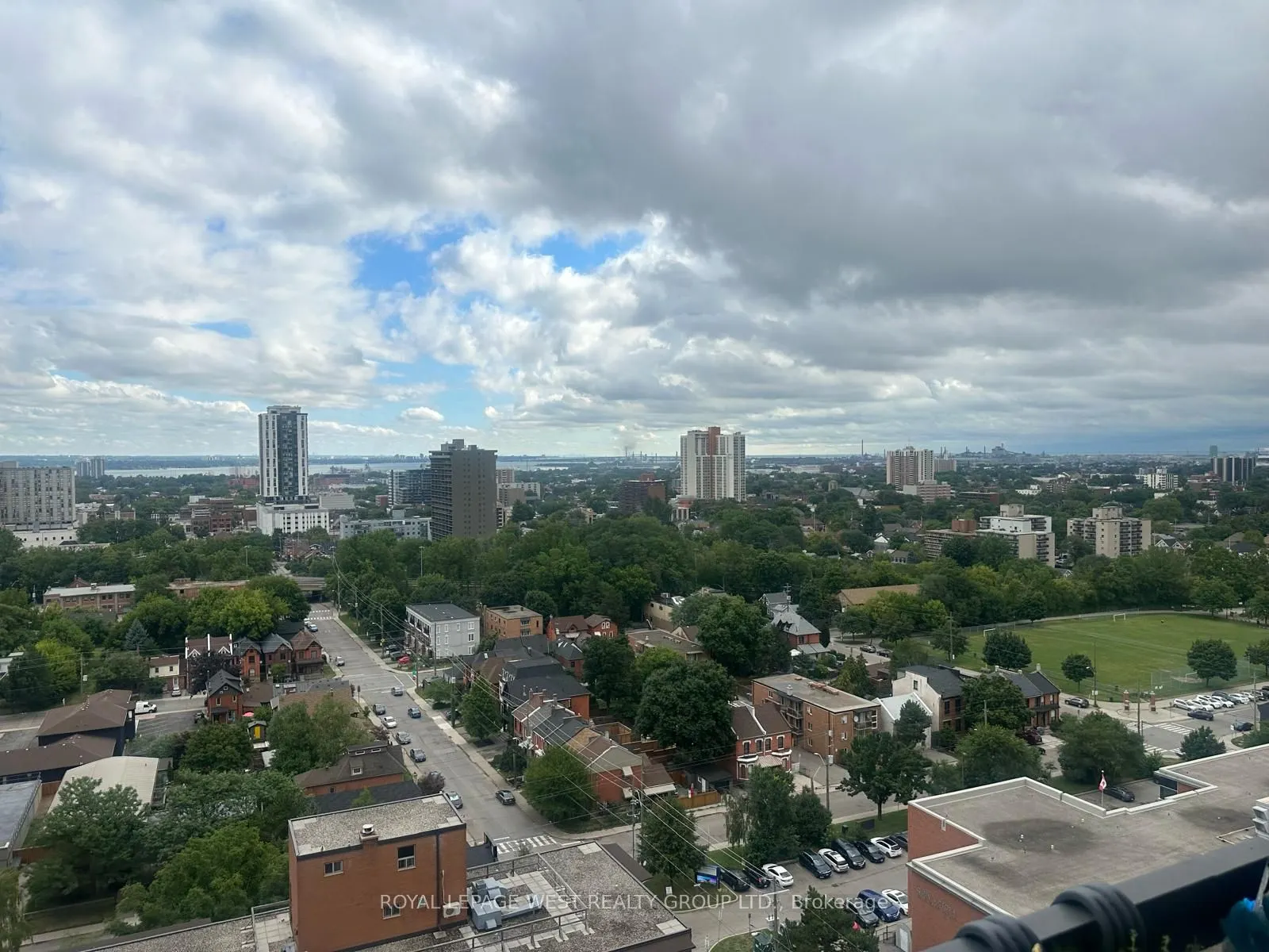 150 Charlton Avenue E, #1801