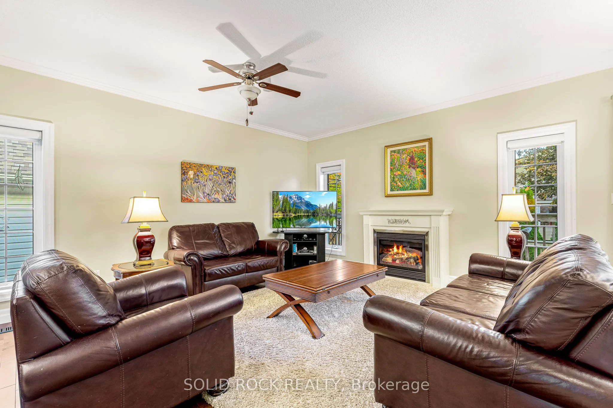 1021 Crestwood Drive
