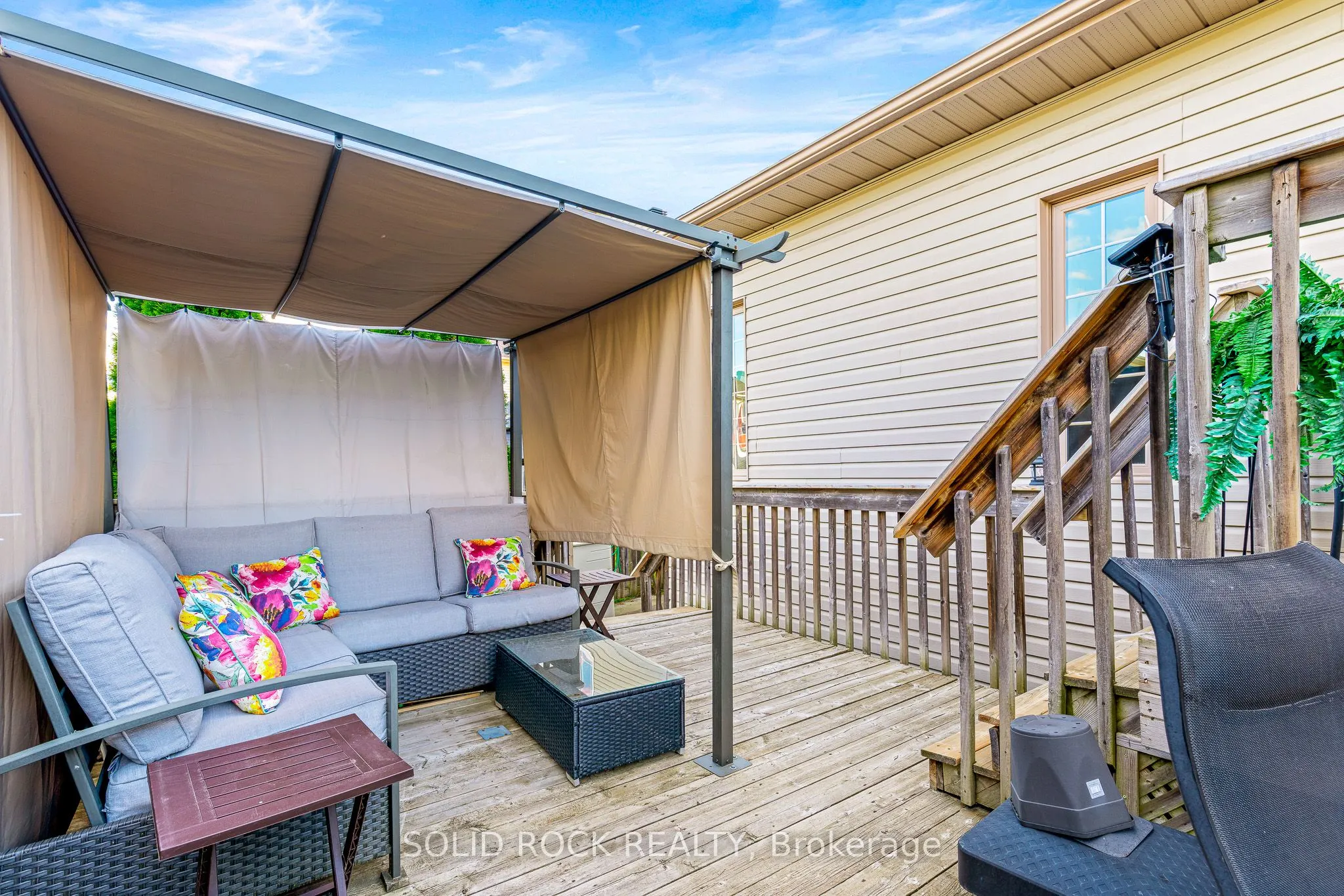 1021 Crestwood Drive