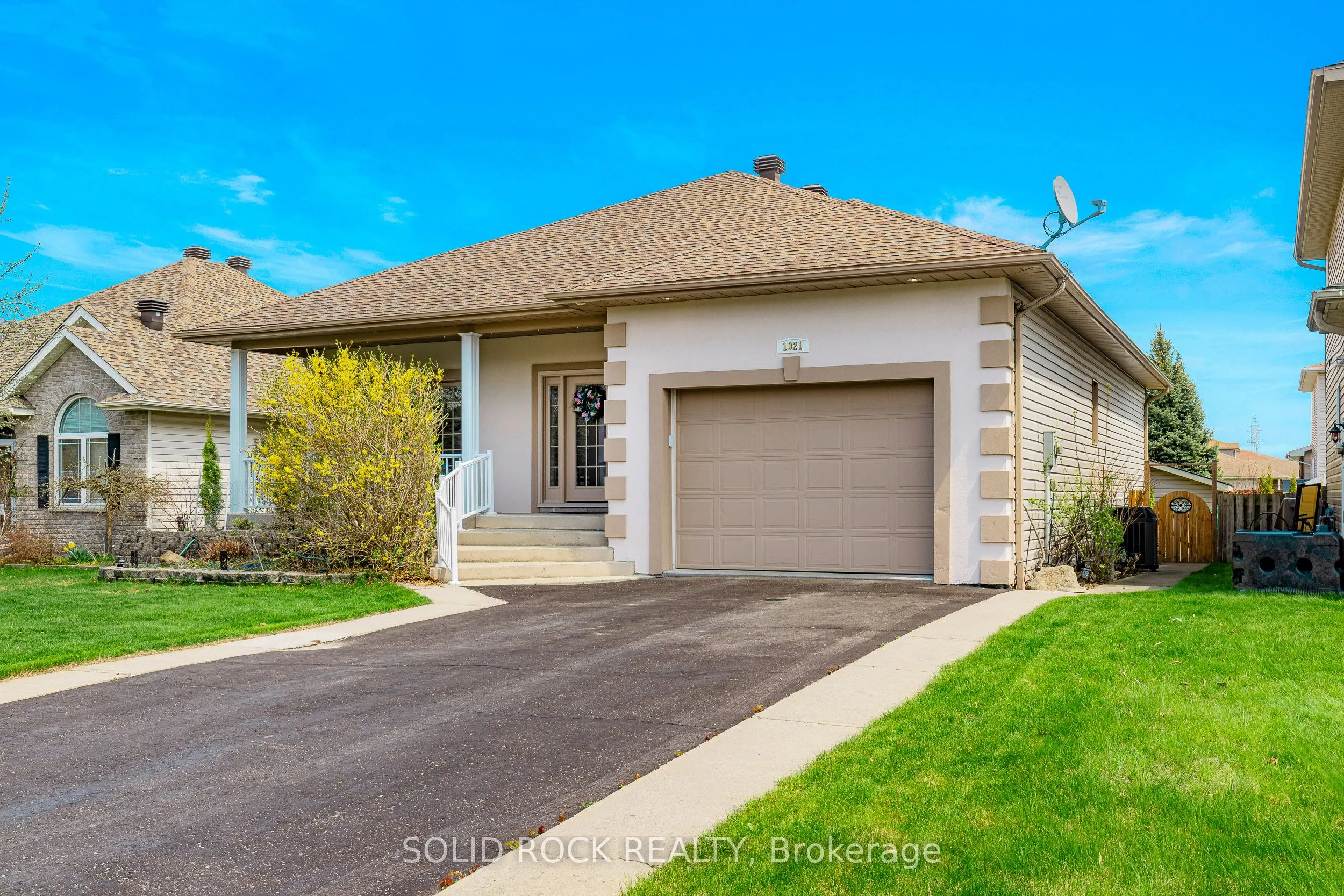 1021 Crestwood Drive