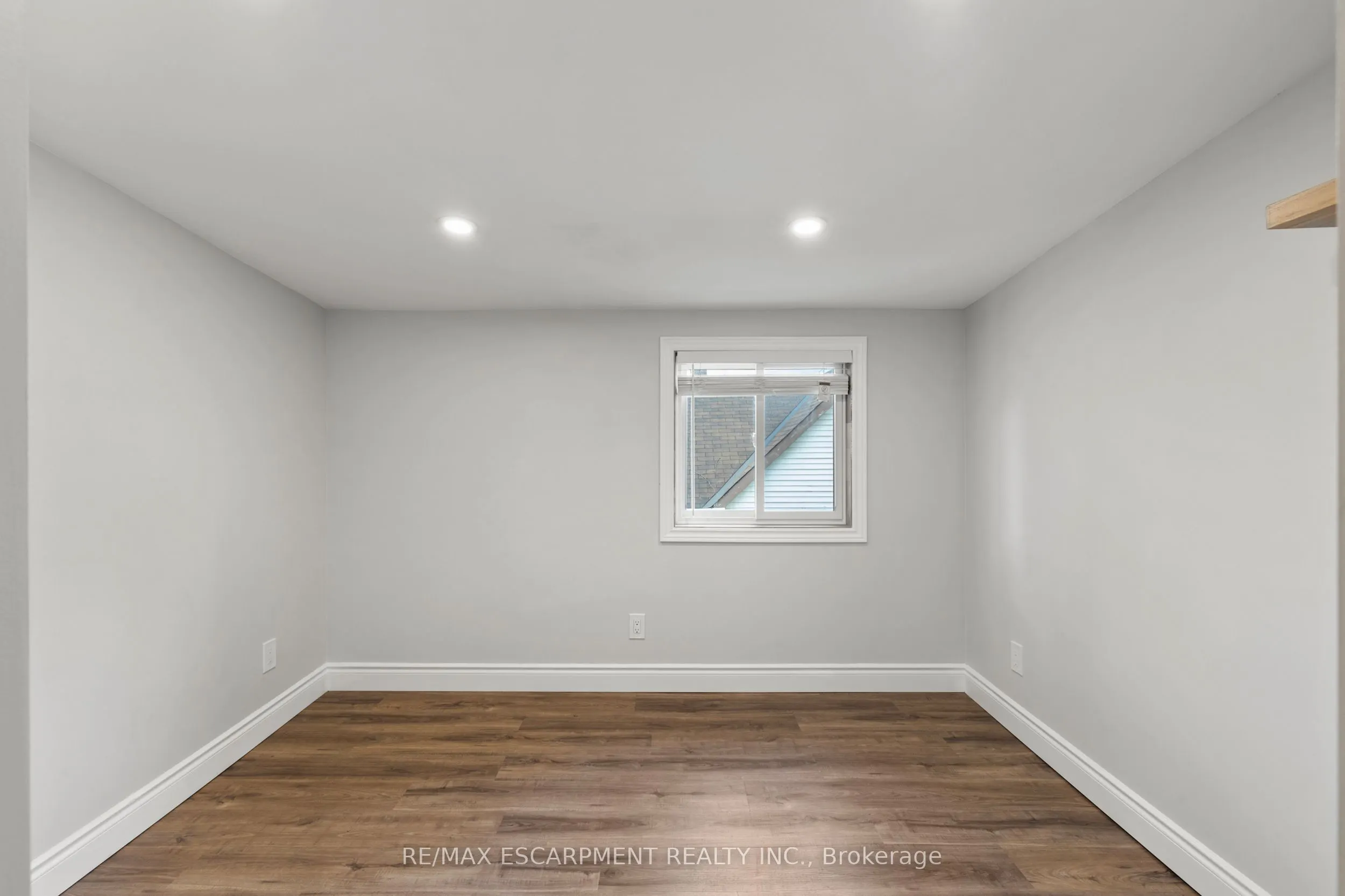 206 Niagara Falls Road