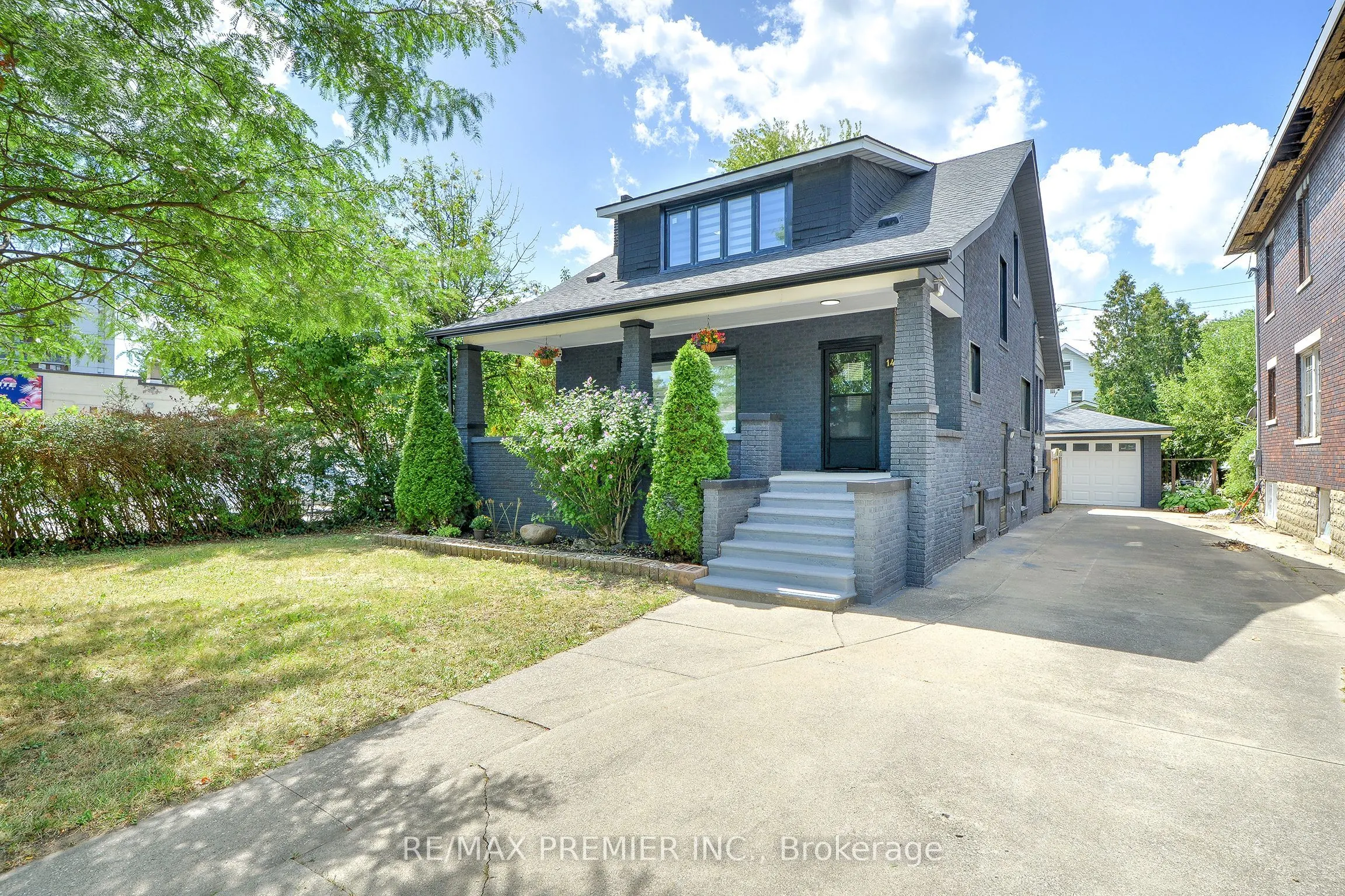 1467 Ouellette Avenue