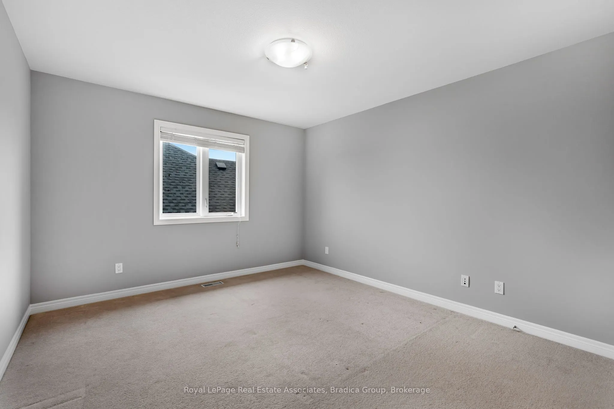 17 Trailwood Drive