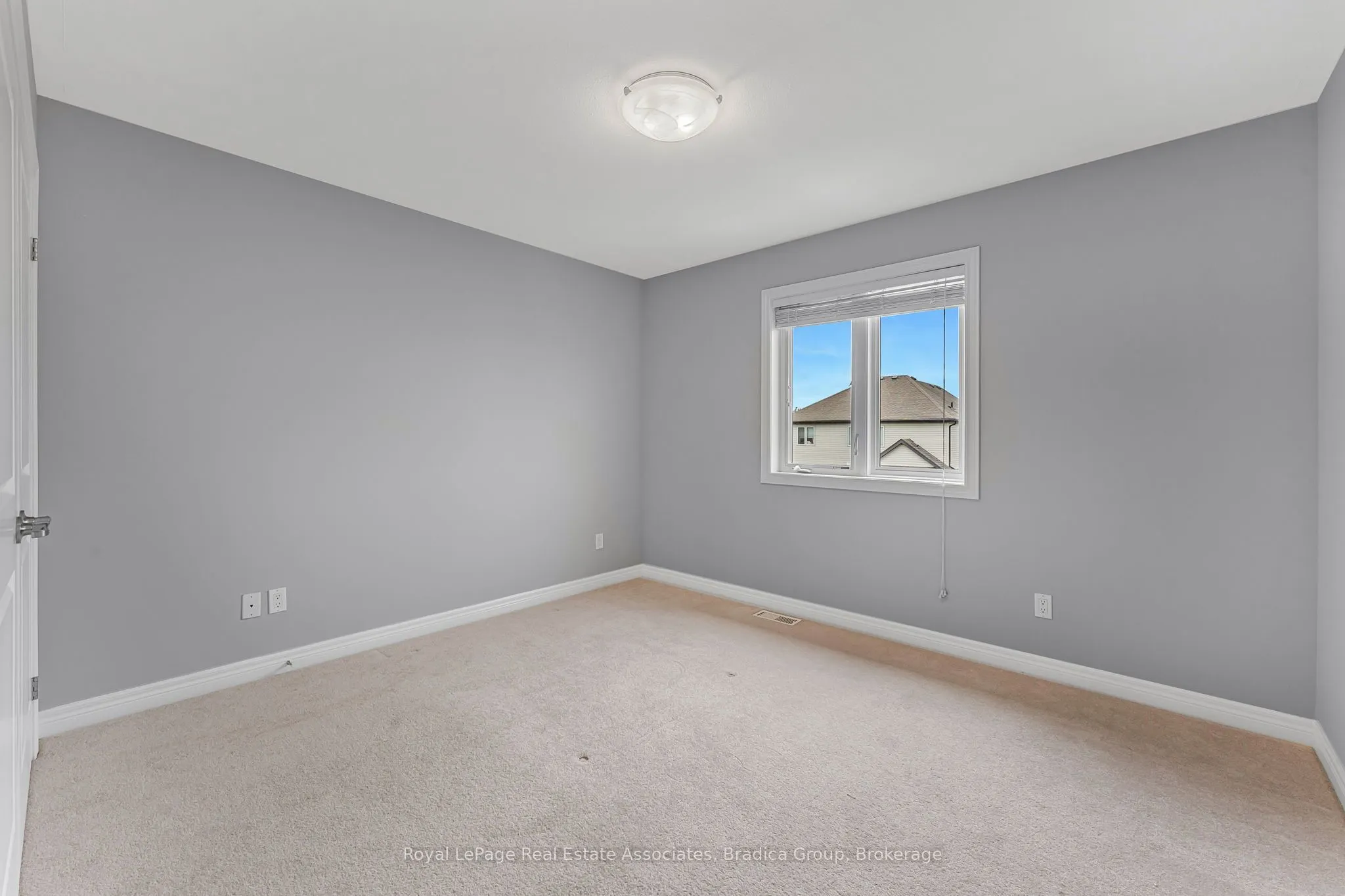 17 Trailwood Drive