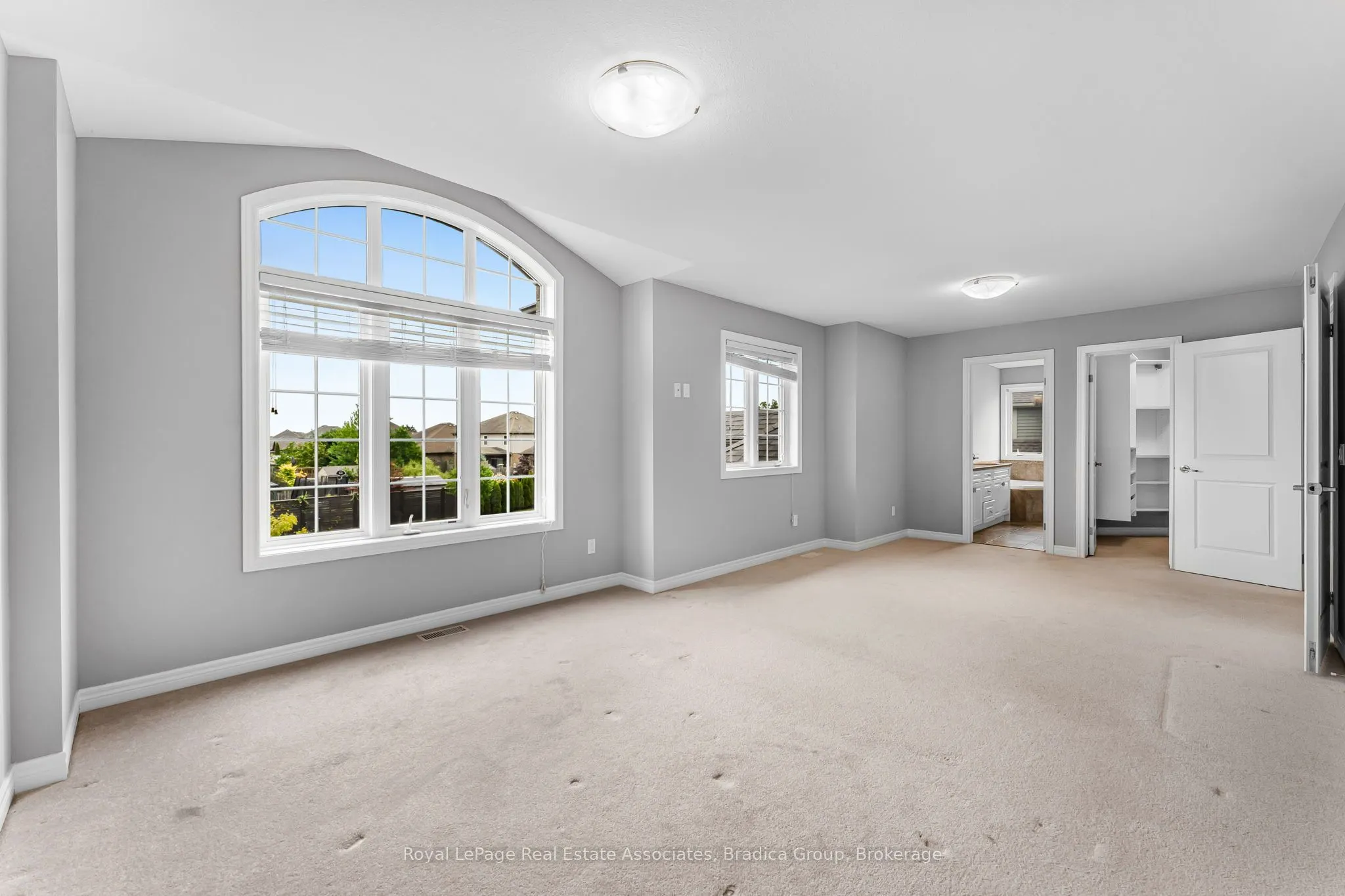 17 Trailwood Drive