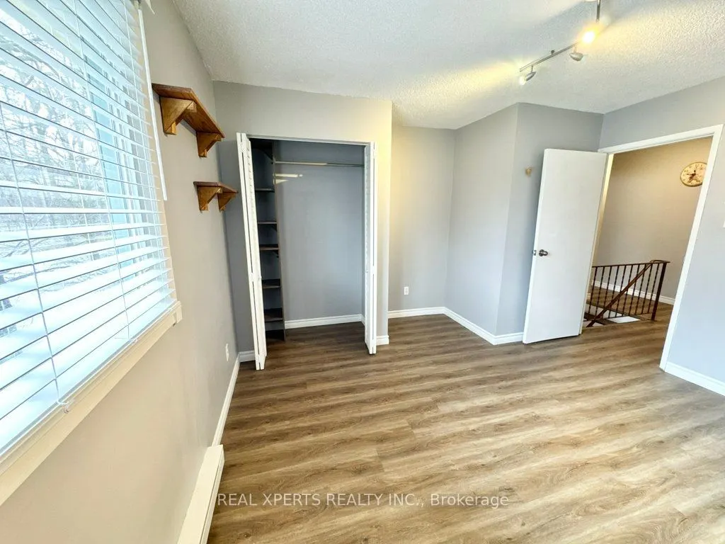 453 Albert Street, #15