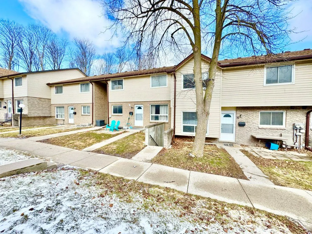 453 Albert Street, #15