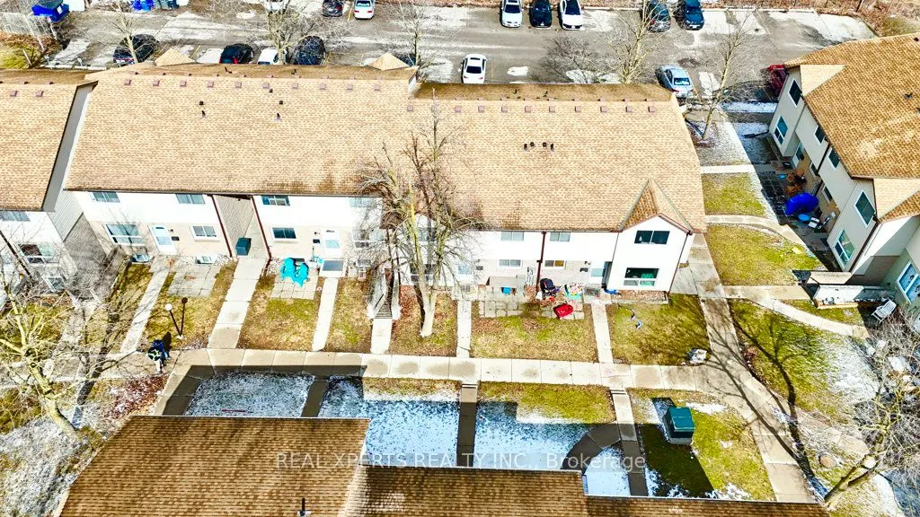 453 Albert Street, #15