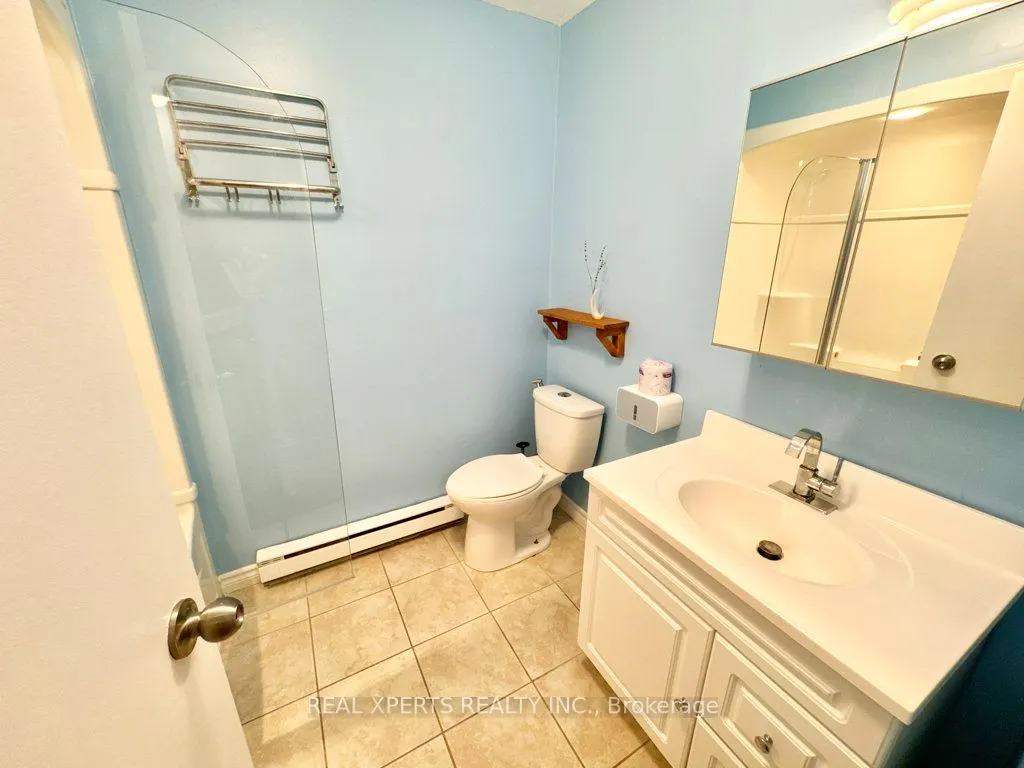 453 Albert Street, #15