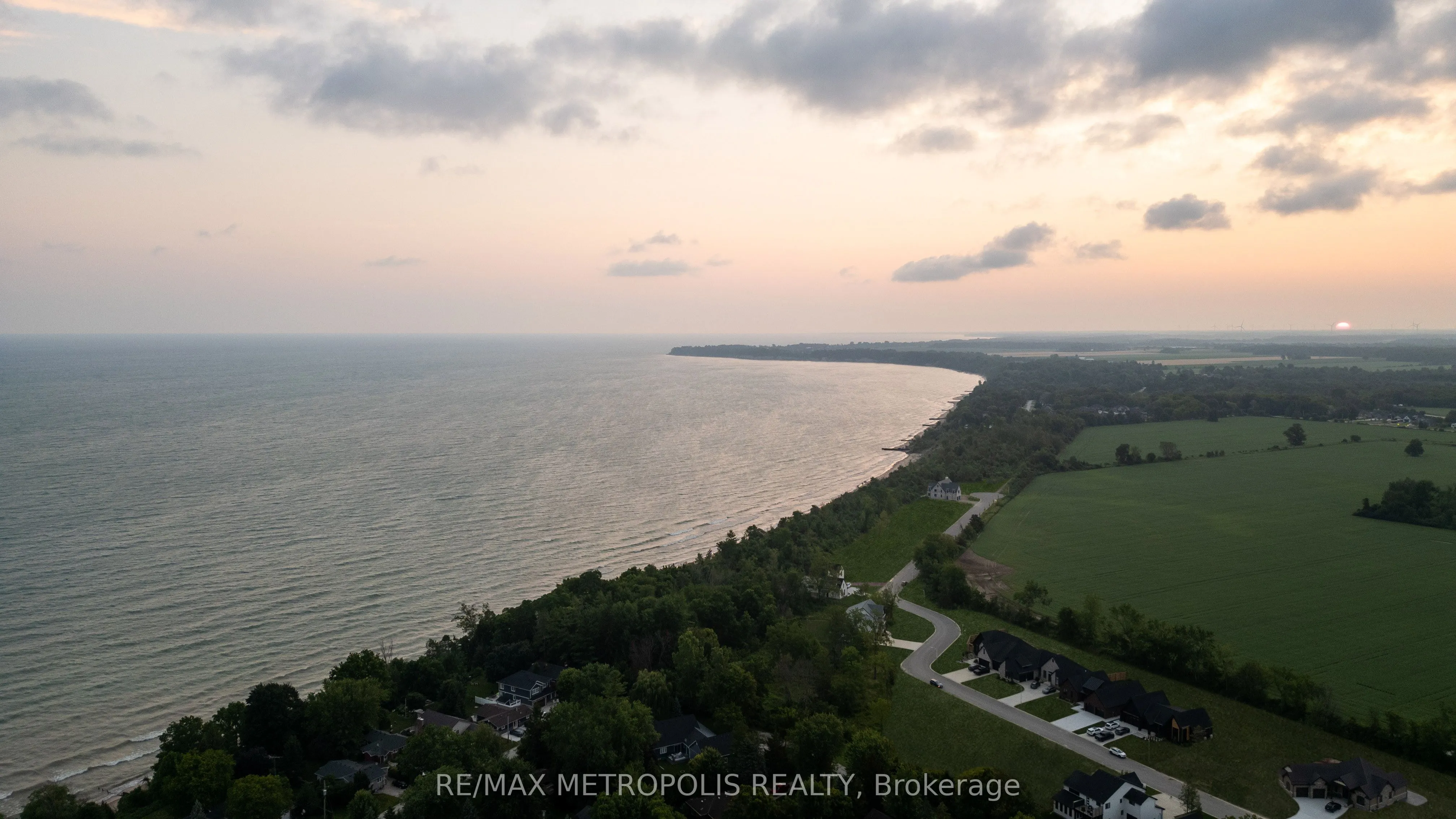 7069 Blue Coast Heights
