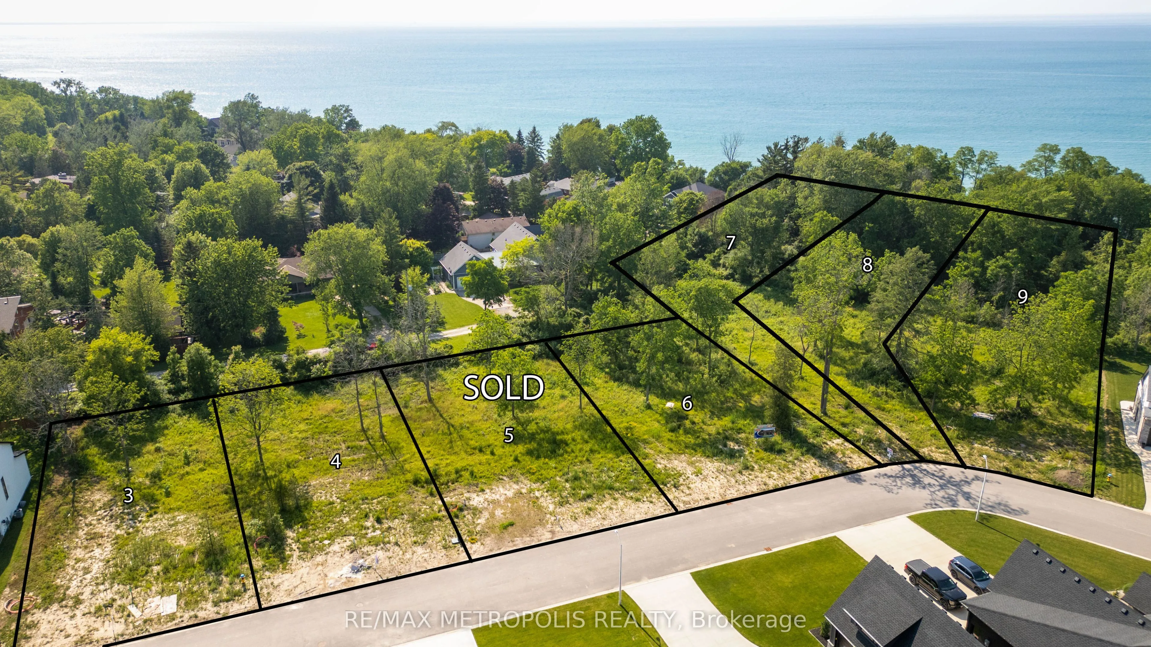 7069 Blue Coast Heights