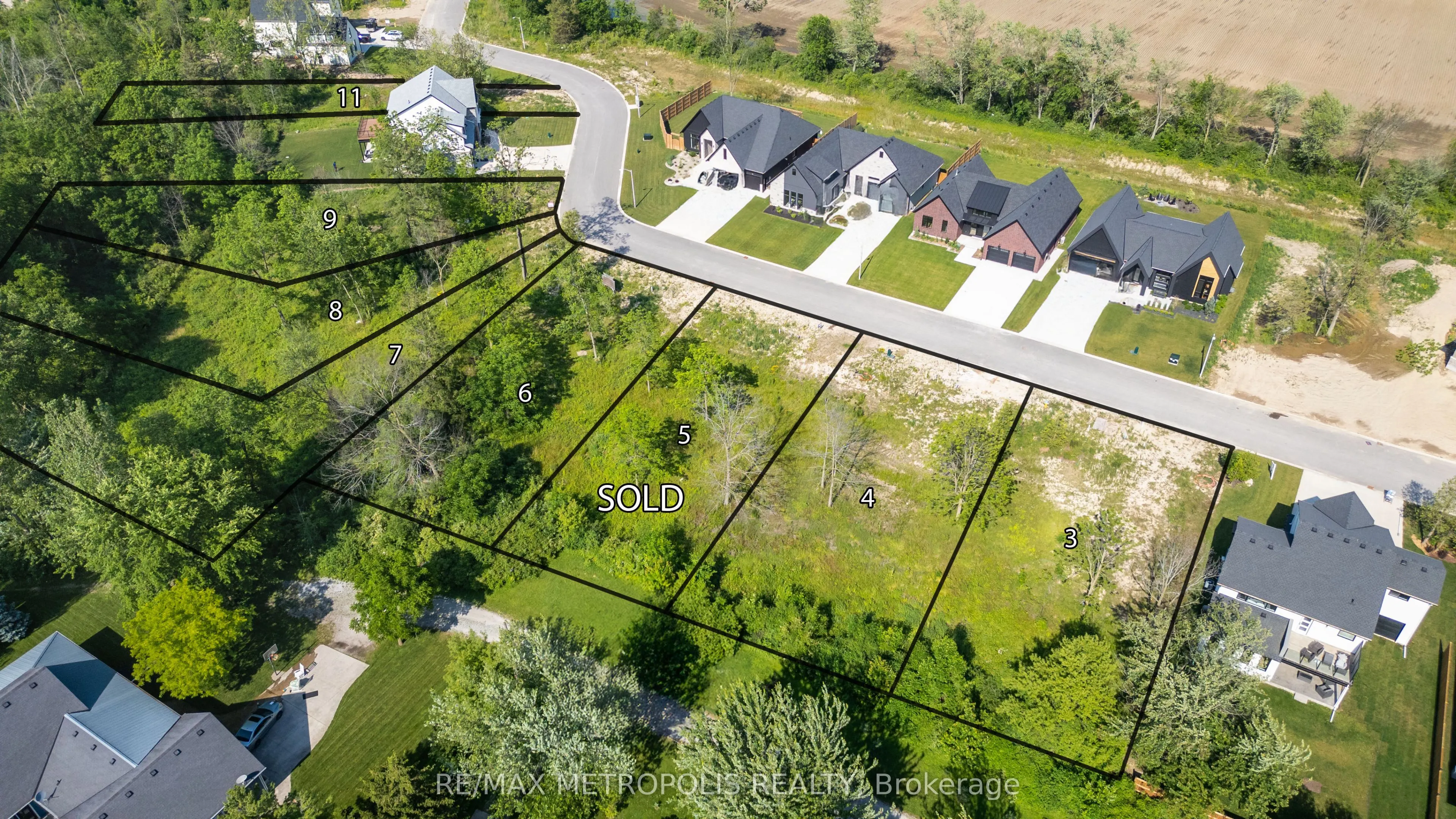 7069 Blue Coast Heights