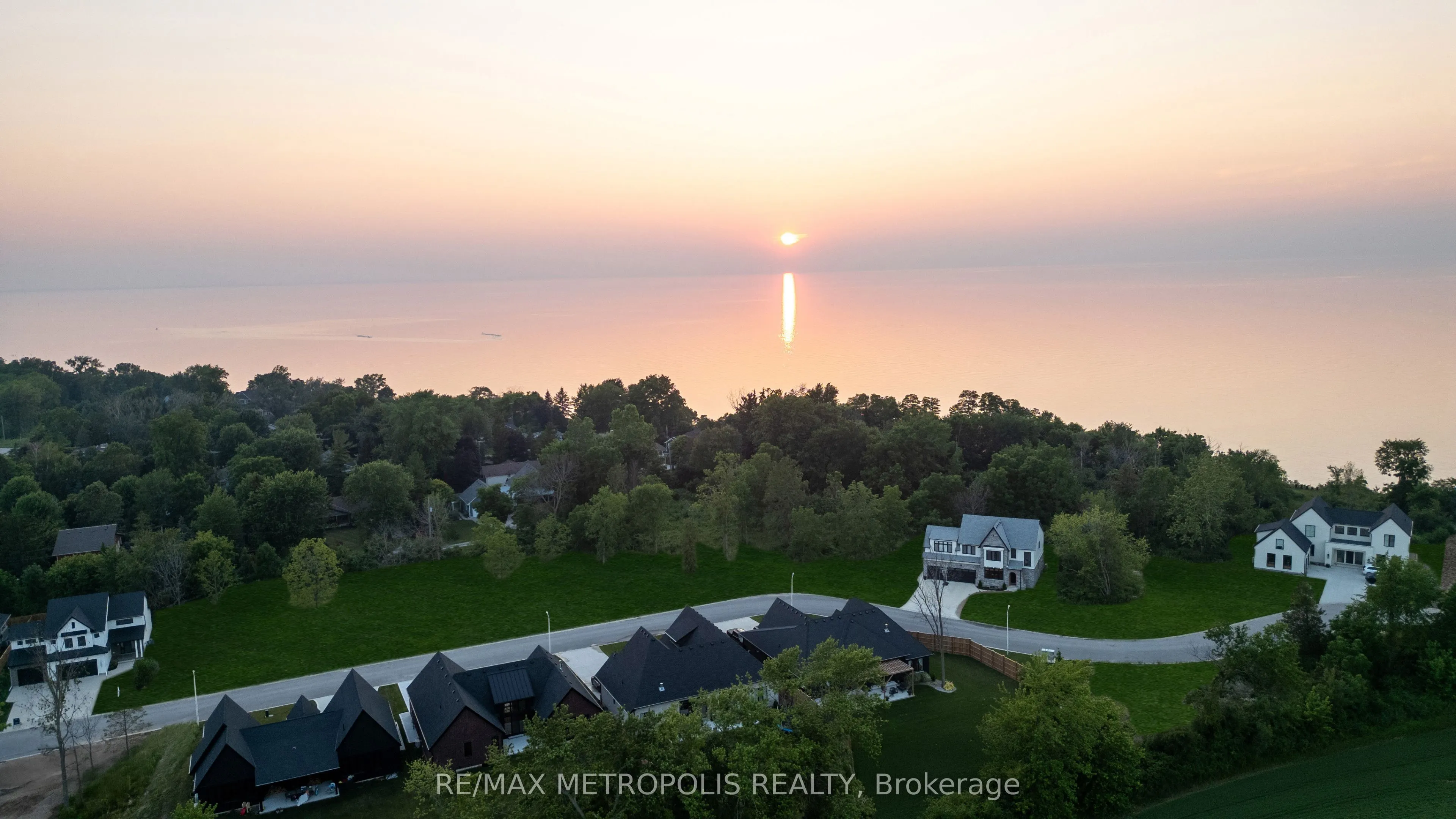 7069 Blue Coast Heights