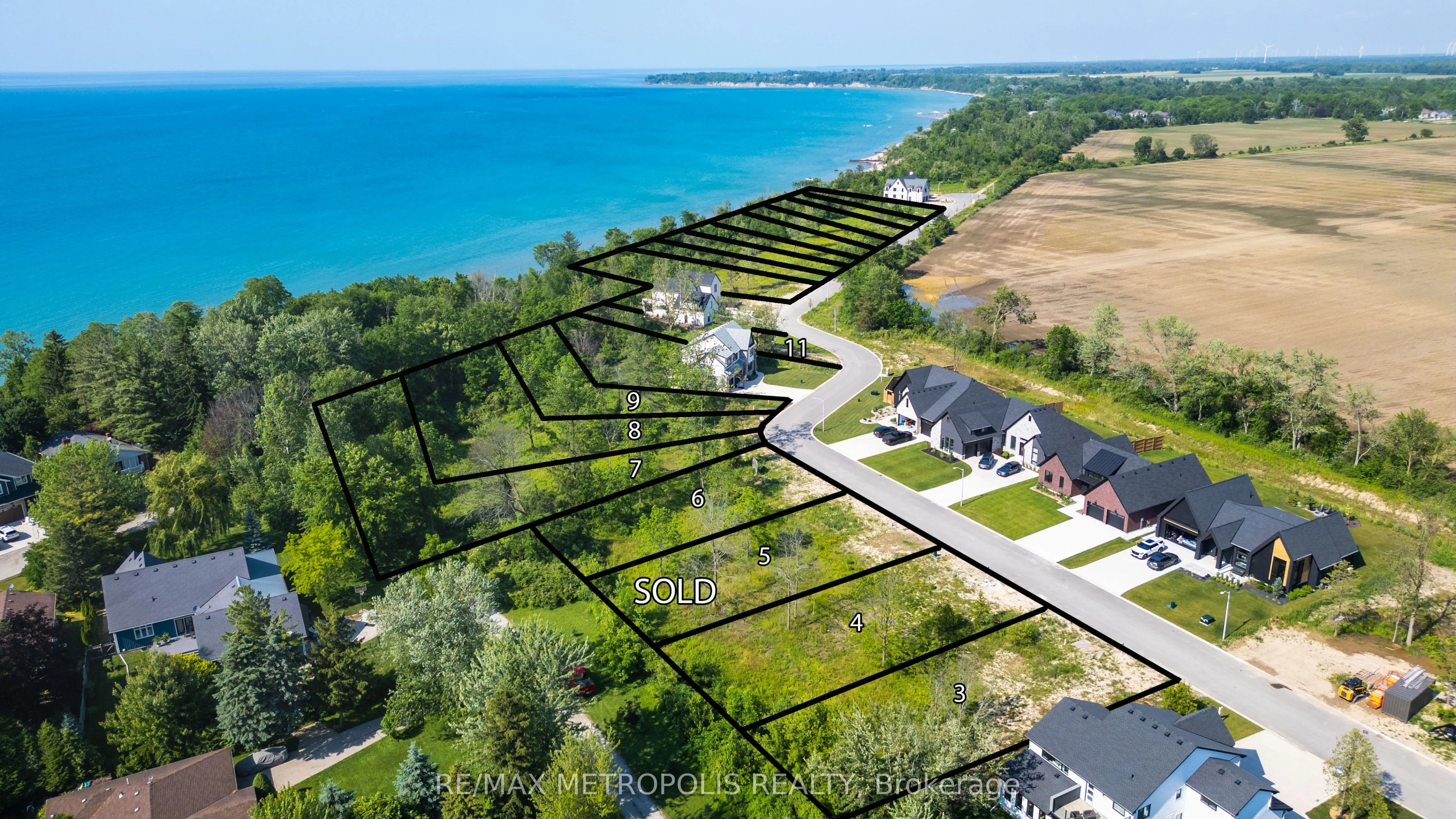 7069 Blue Coast Heights