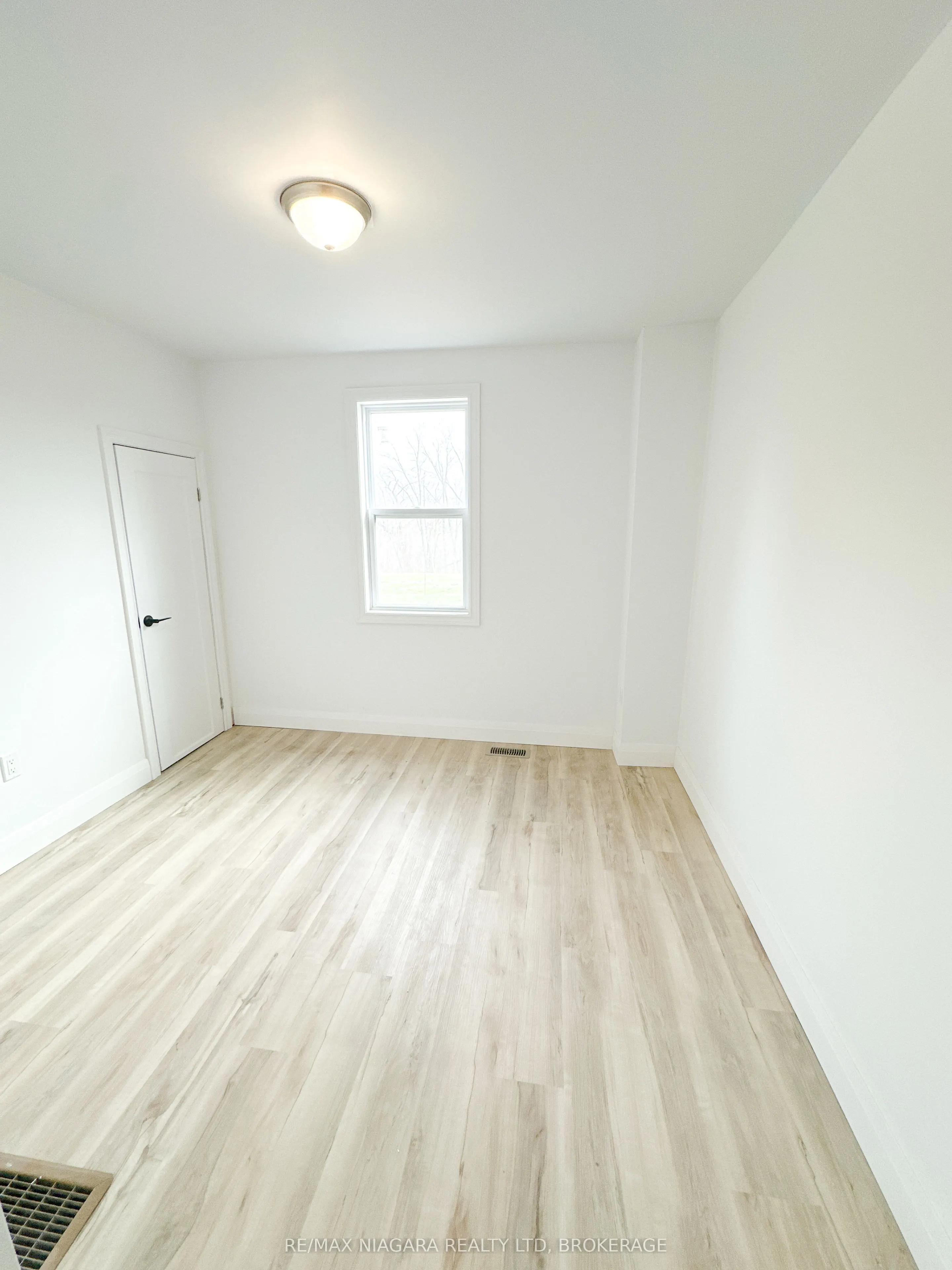 233 PELHAM Road, #UPPER