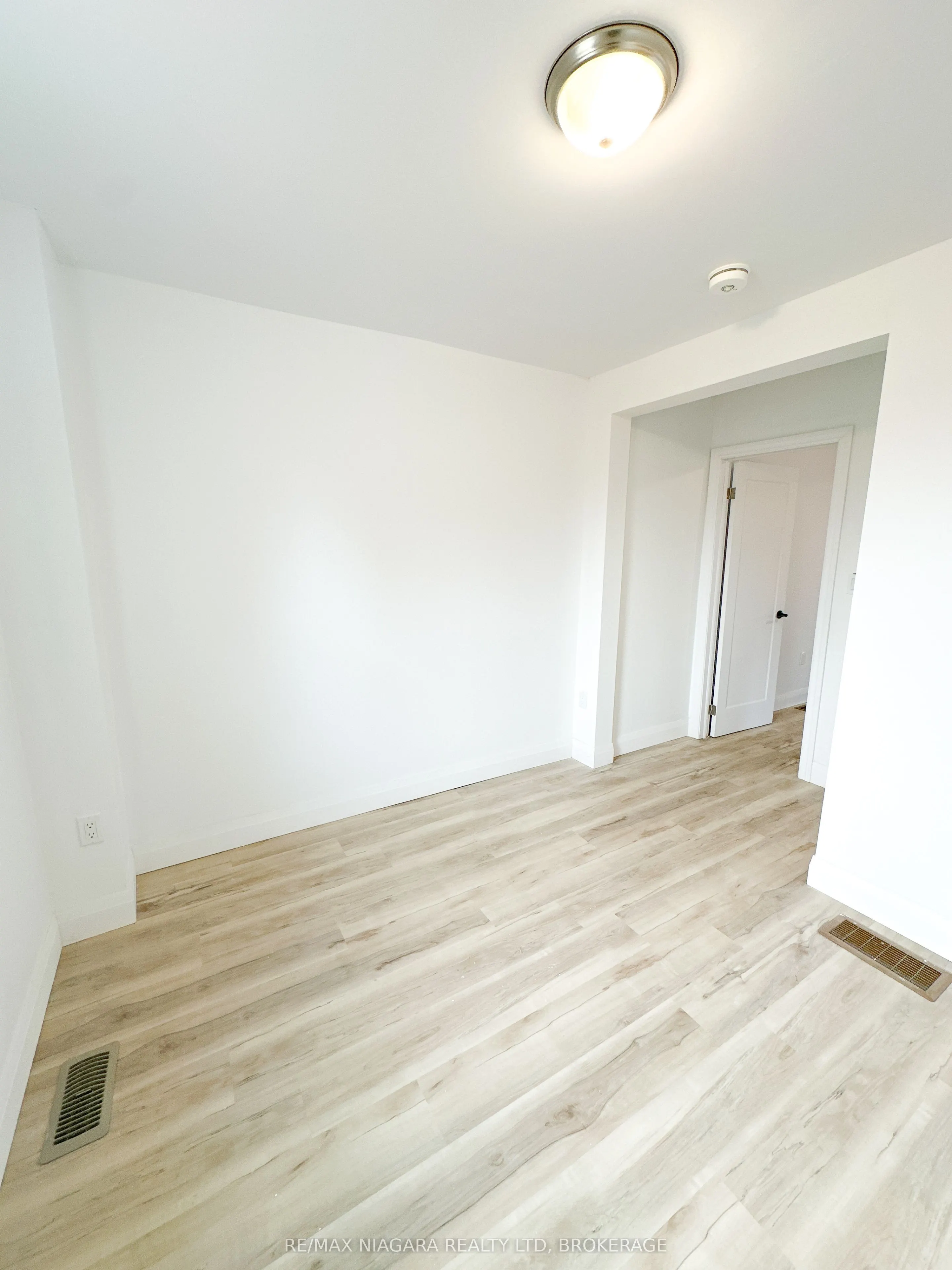 233 PELHAM Road, #UPPER