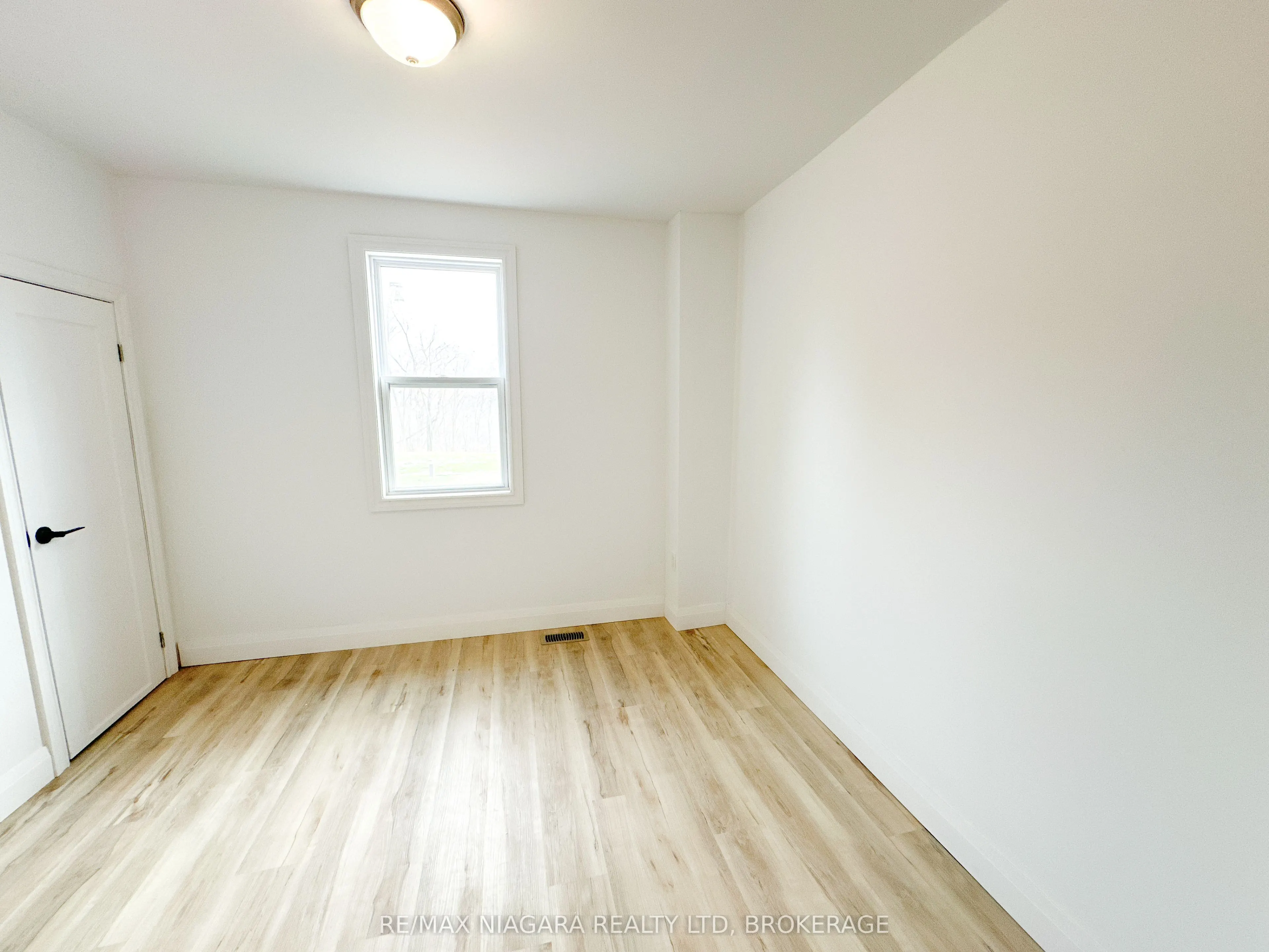 233 PELHAM Road, #UPPER