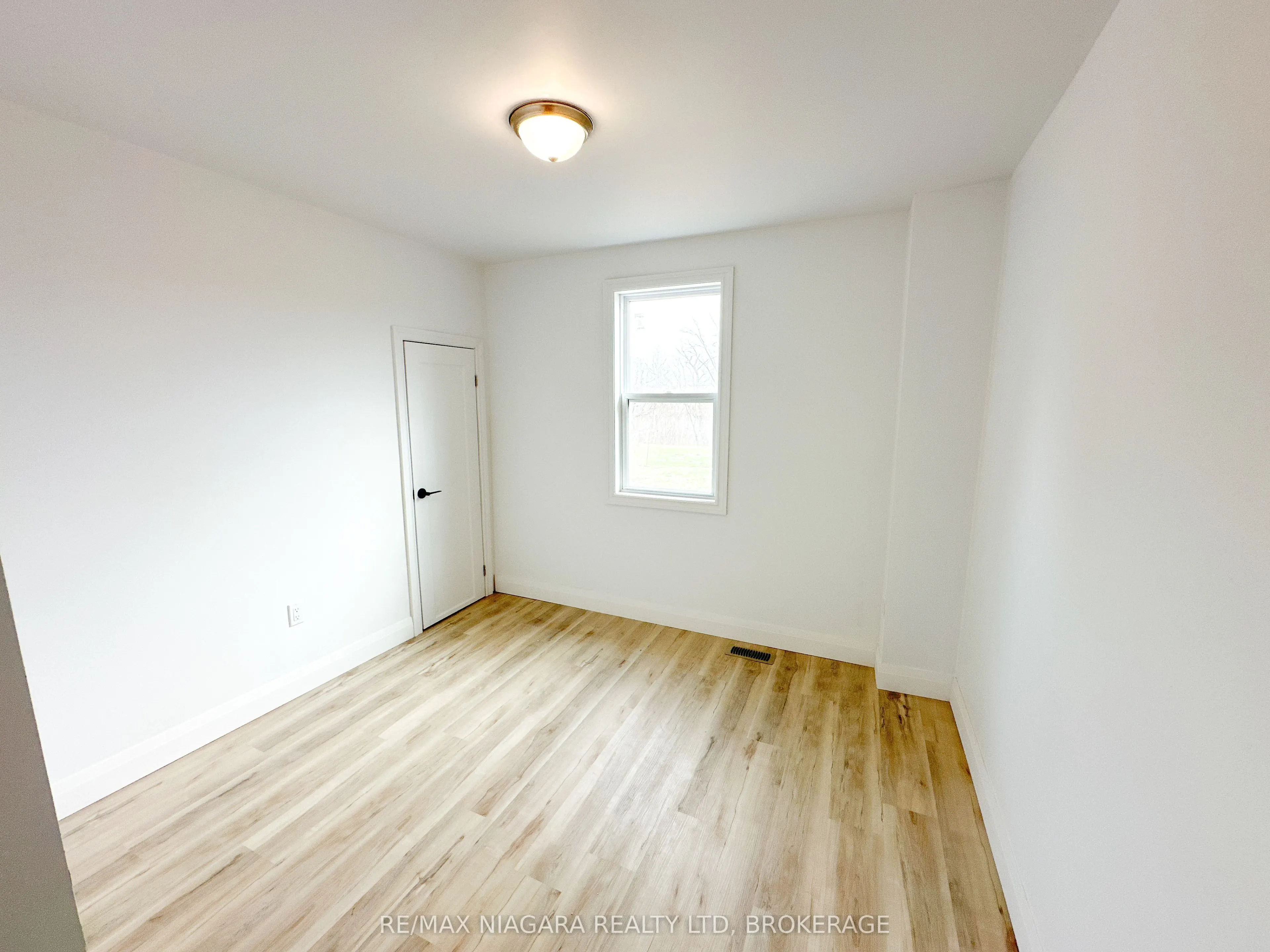 233 PELHAM Road, #UPPER