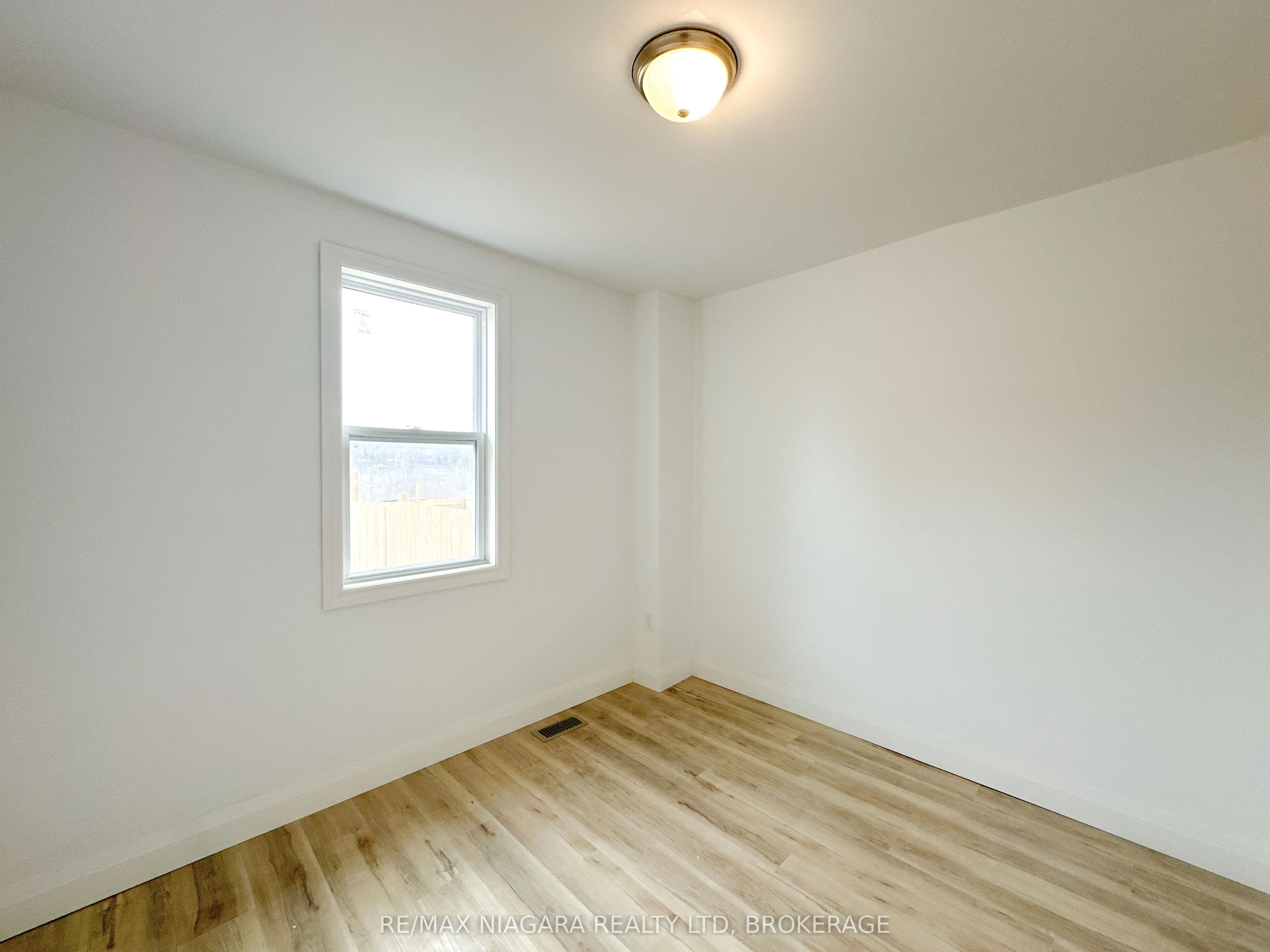233 PELHAM Road, #UPPER