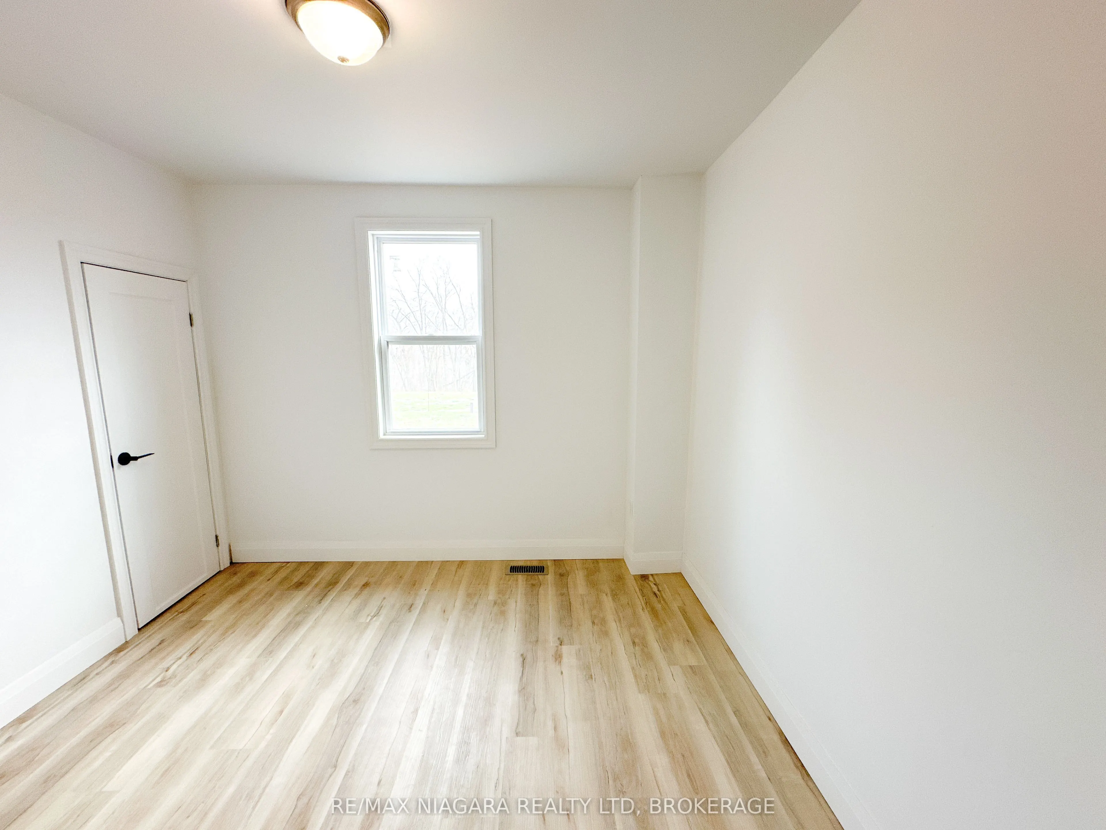 233 PELHAM Road, #UPPER