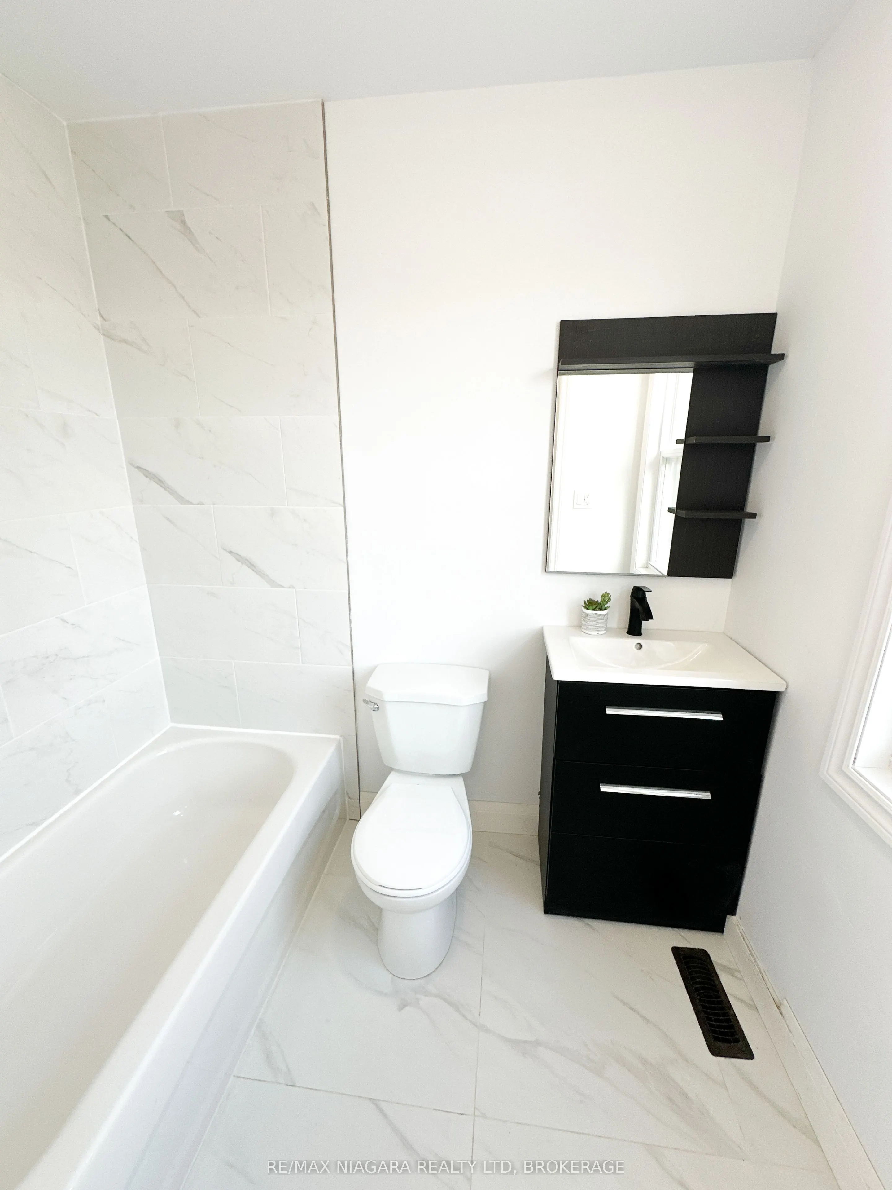 233 PELHAM Road, #UPPER