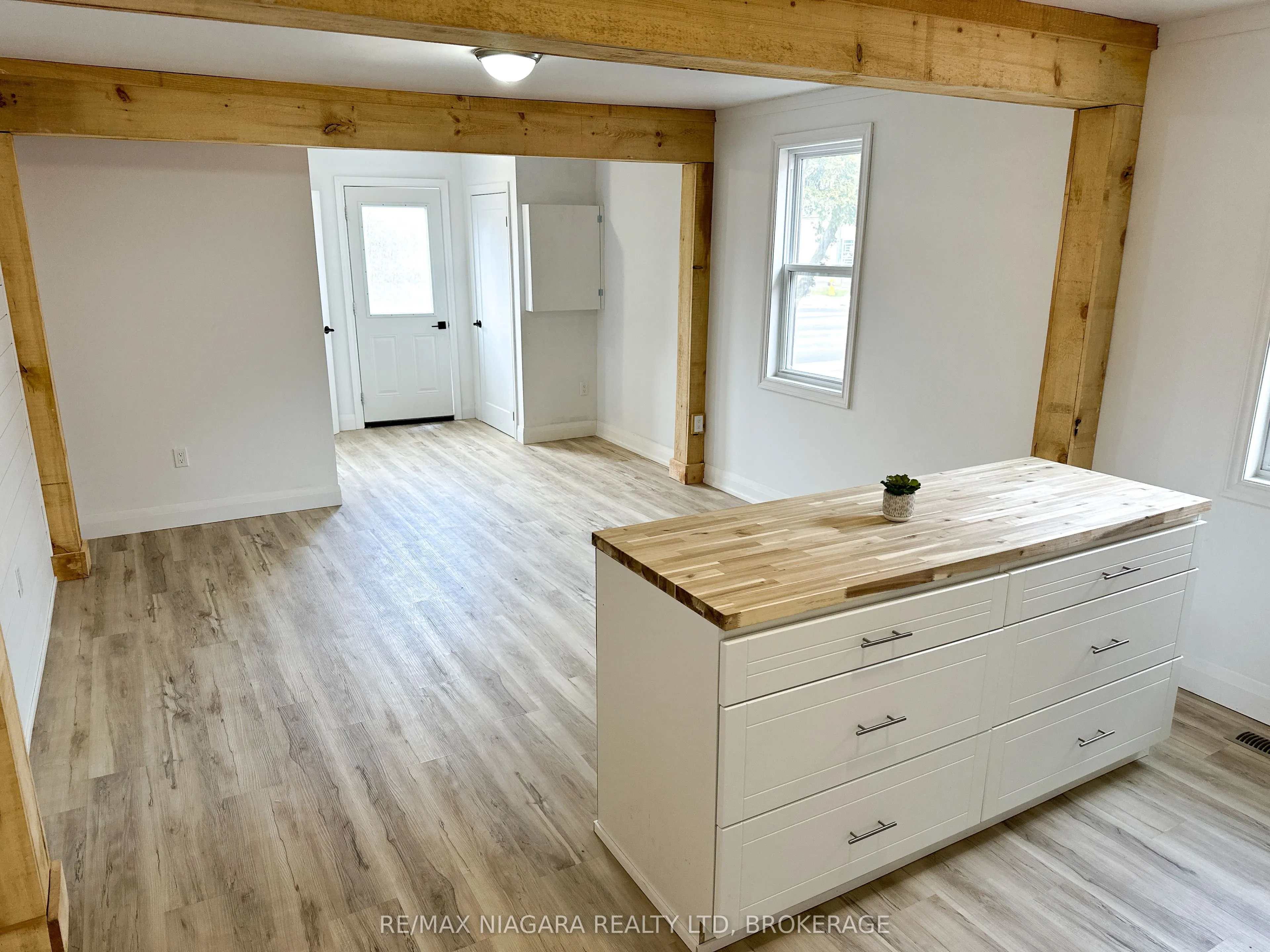 233 PELHAM Road, #UPPER