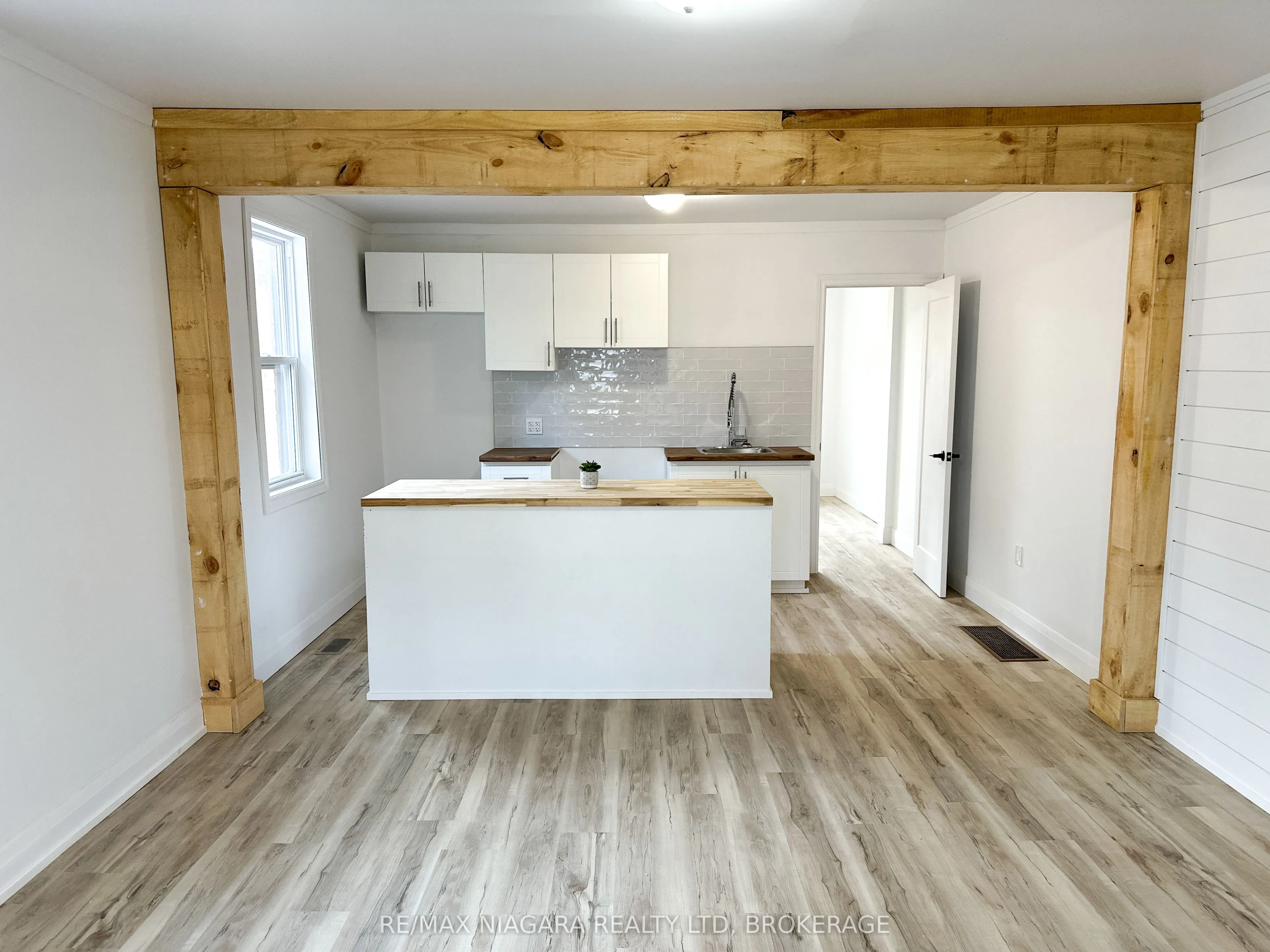 233 PELHAM Road, #UPPER