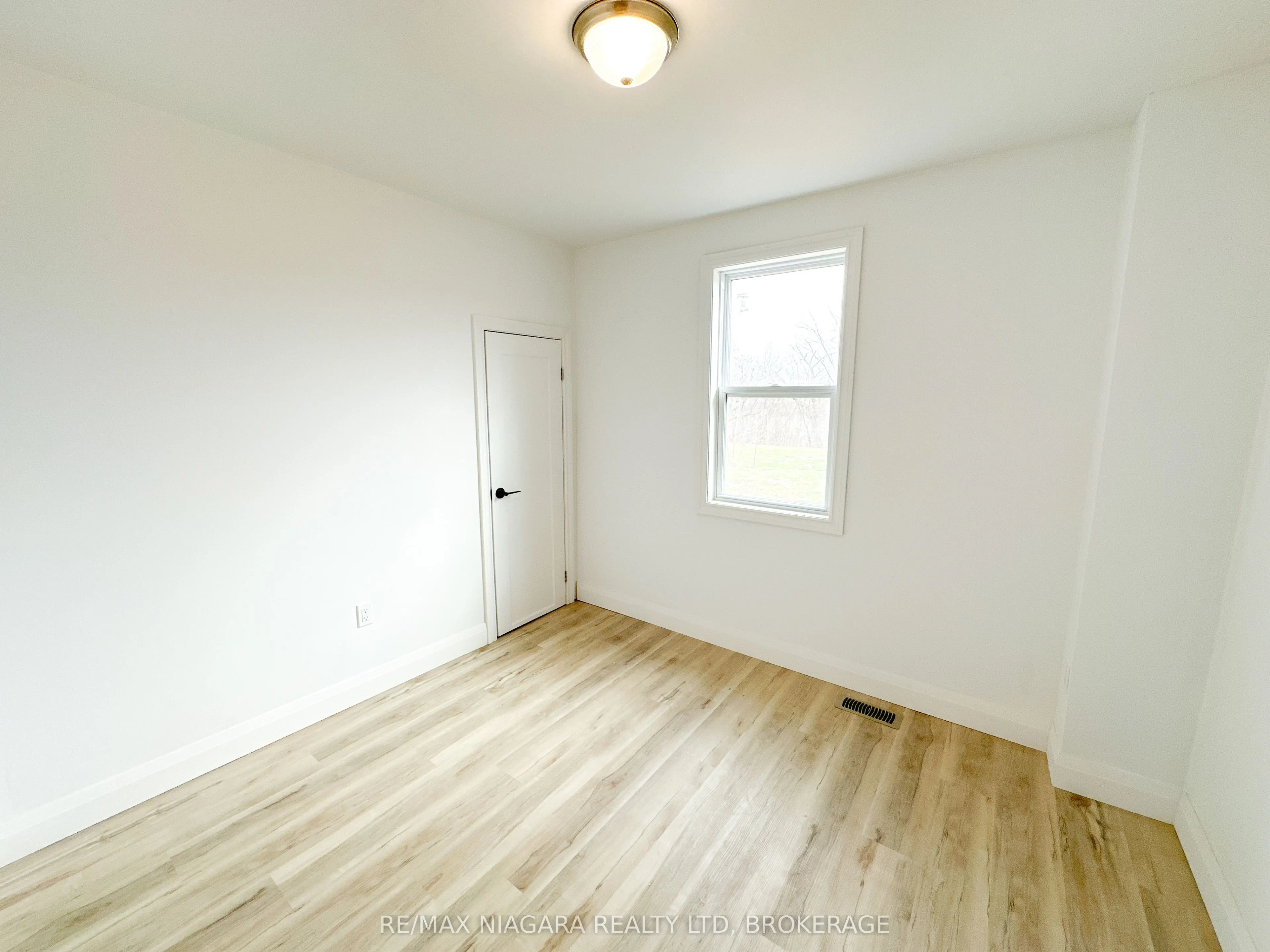 233 PELHAM Road, #UPPER