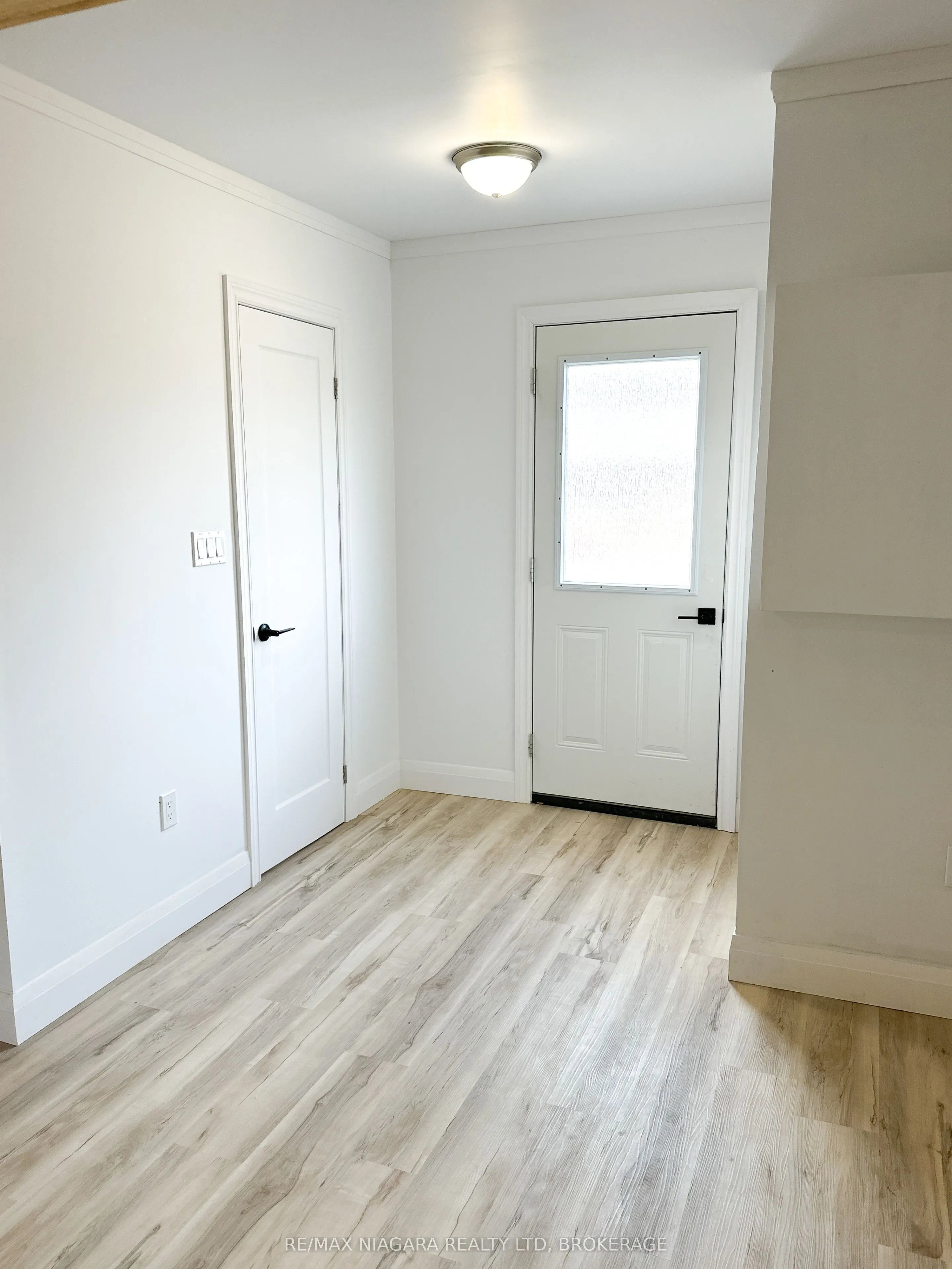 233 PELHAM Road, #UPPER
