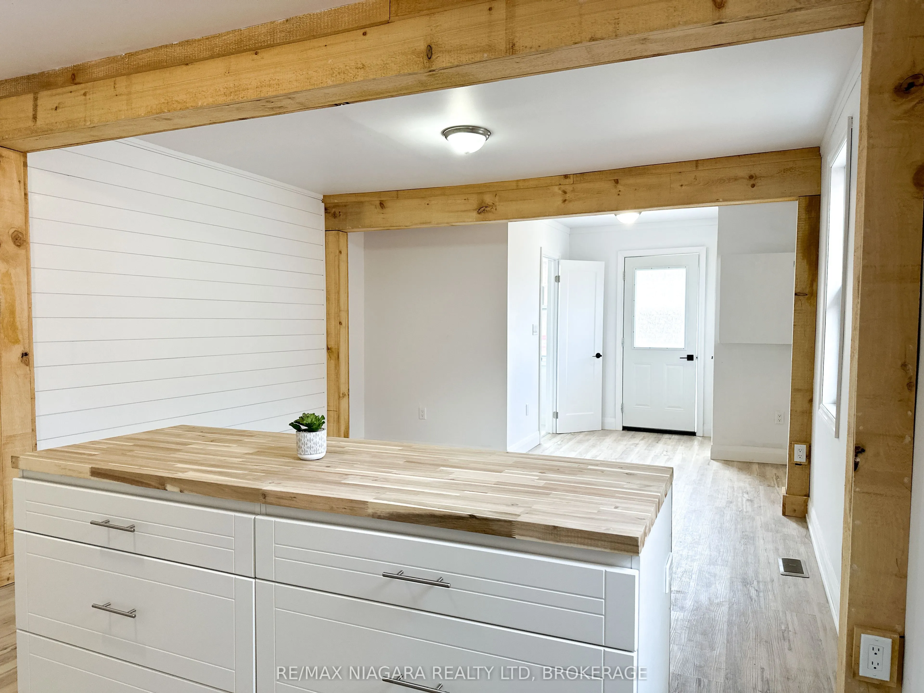 233 PELHAM Road, #UPPER